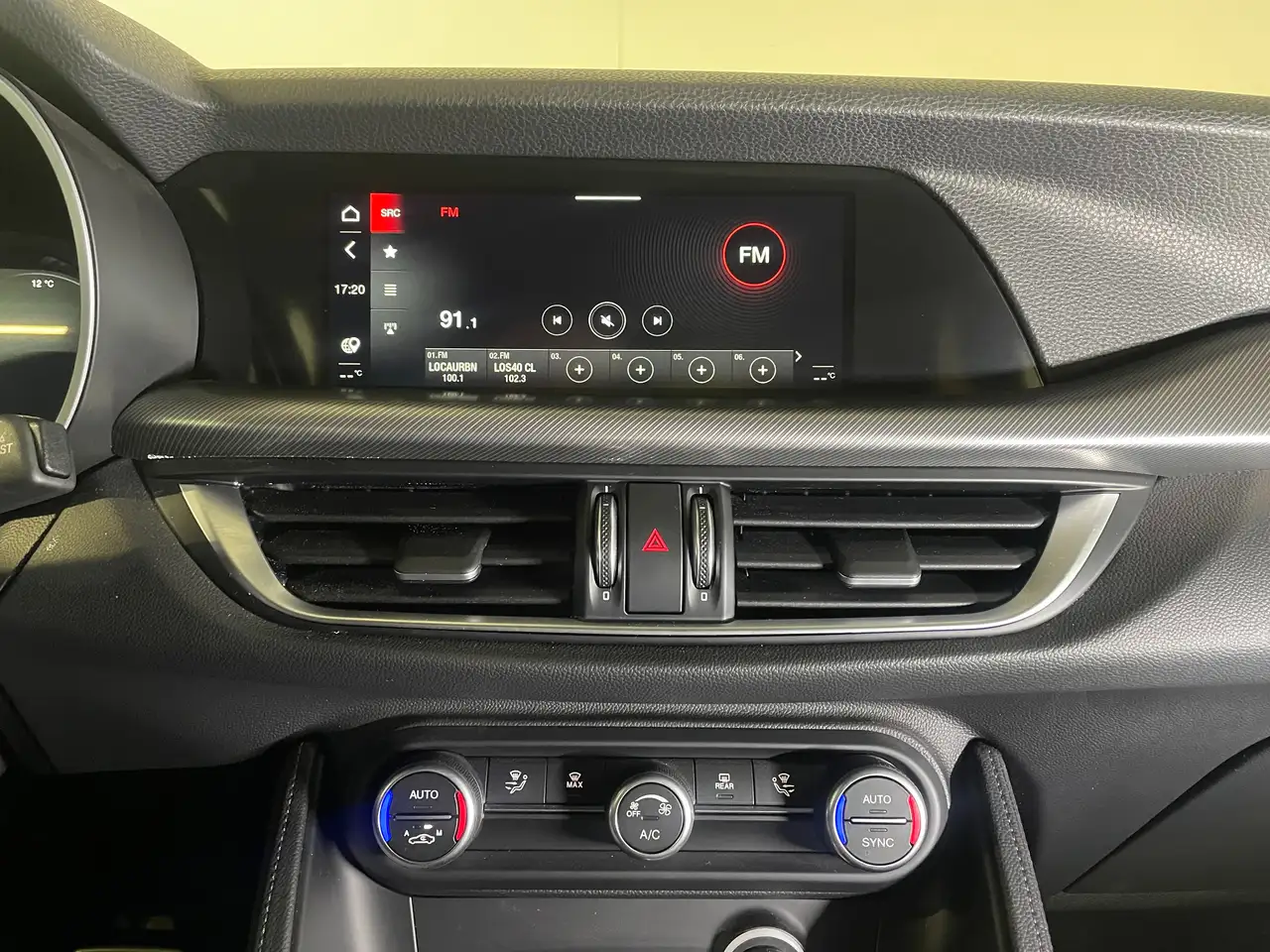 Alfa Romeo Stelvio 2024 — фото 11