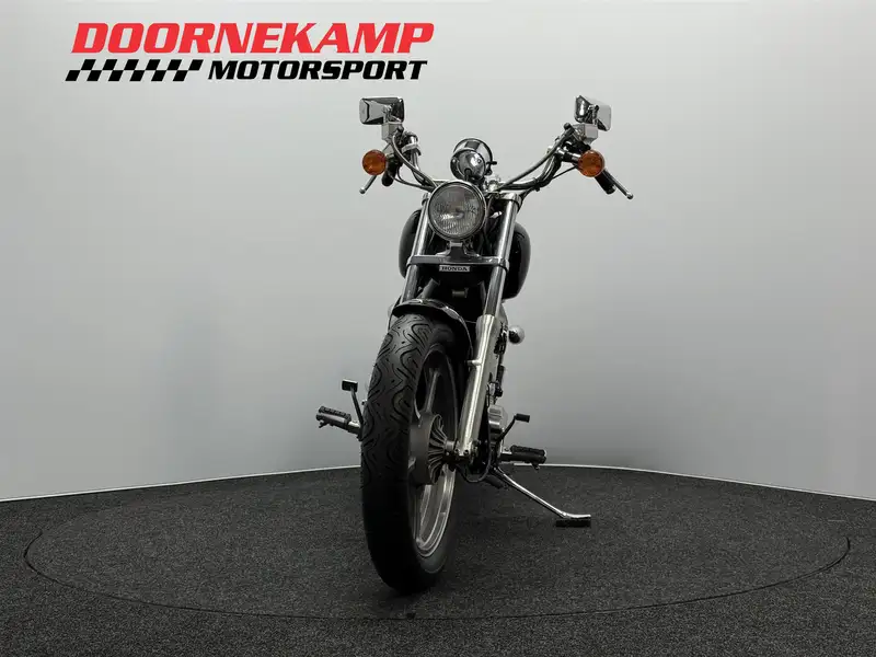 Honda VT 1100 Shadow - foto 5