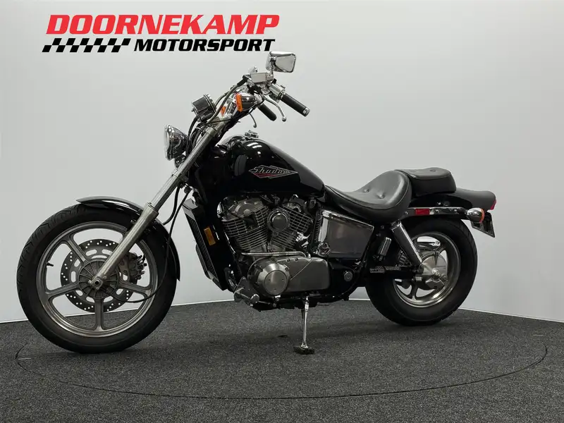 Honda VT 1100 Shadow - foto 8