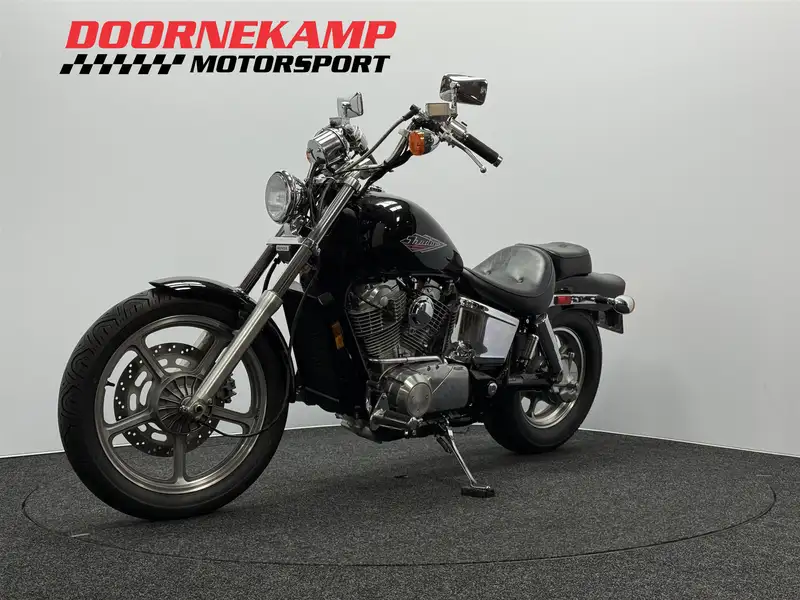 Honda VT 1100 Shadow - foto 7