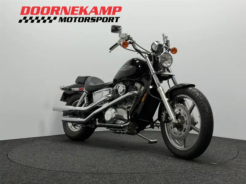 Honda VT 1100 Shadow - foto 3