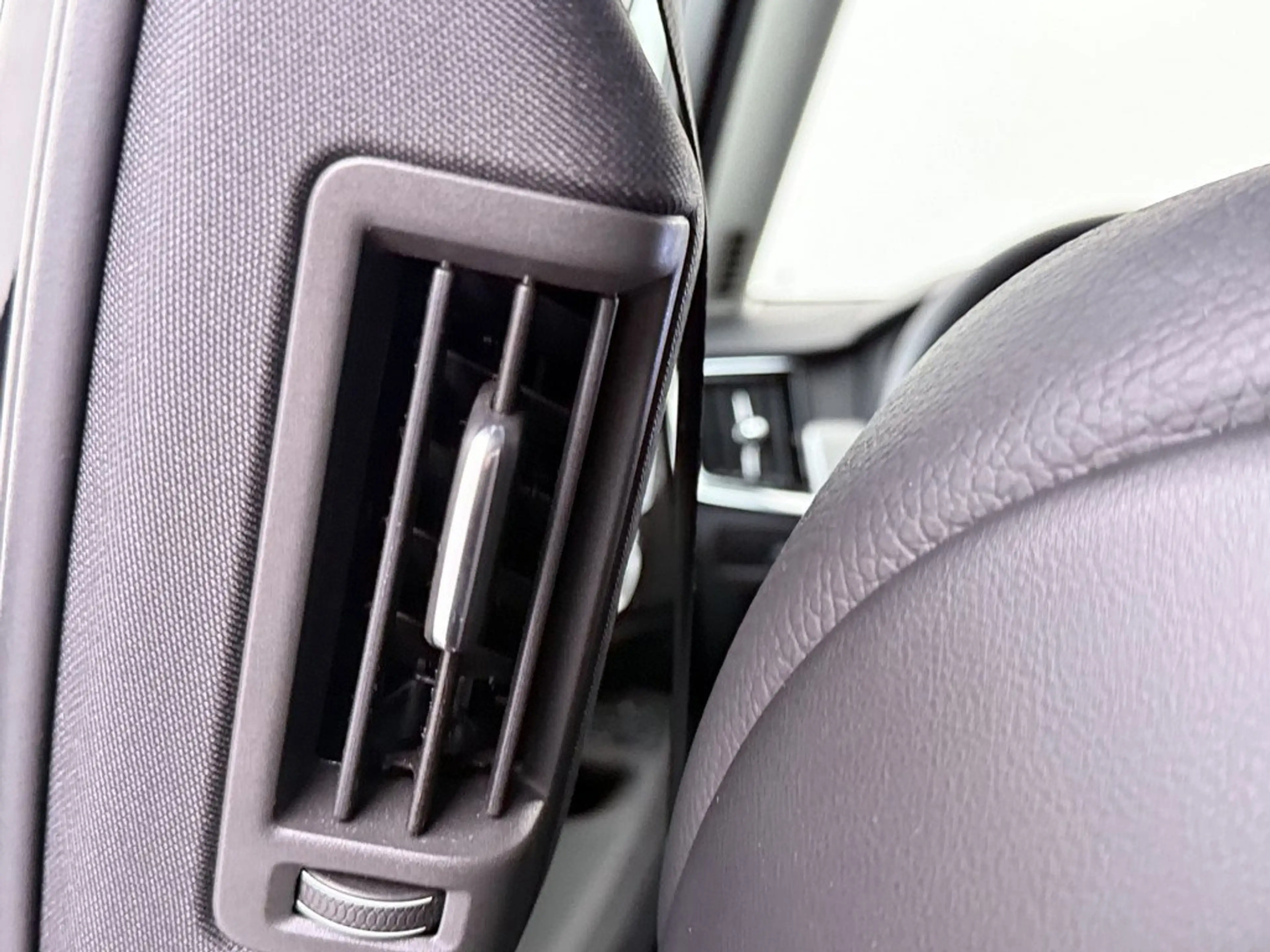 Volvo V90 T6 Plus Bright Plug-In Hybrid AWD — photo 43