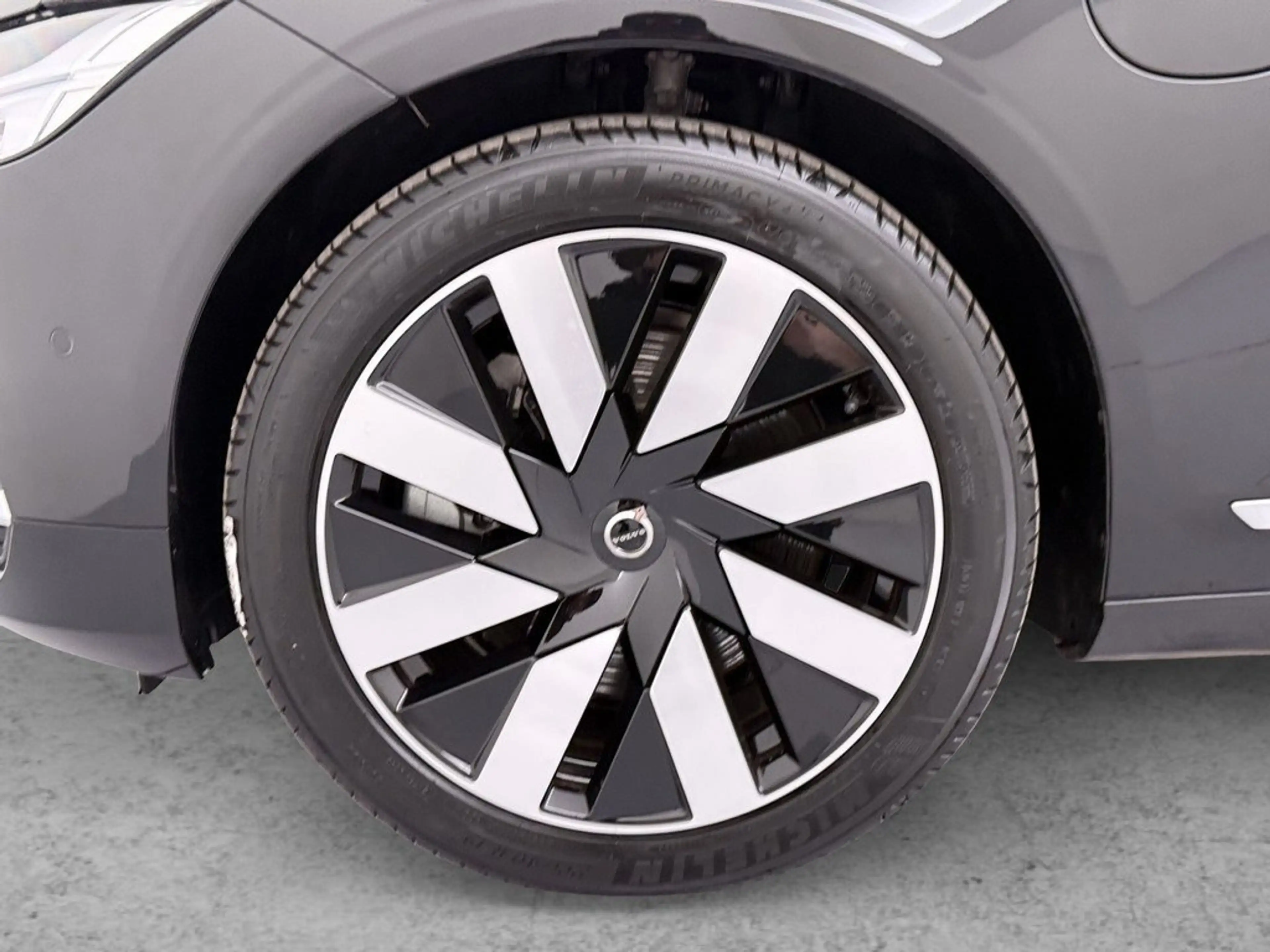 Volvo V90 T6 Plus Bright Plug-In Hybrid AWD — photo 9