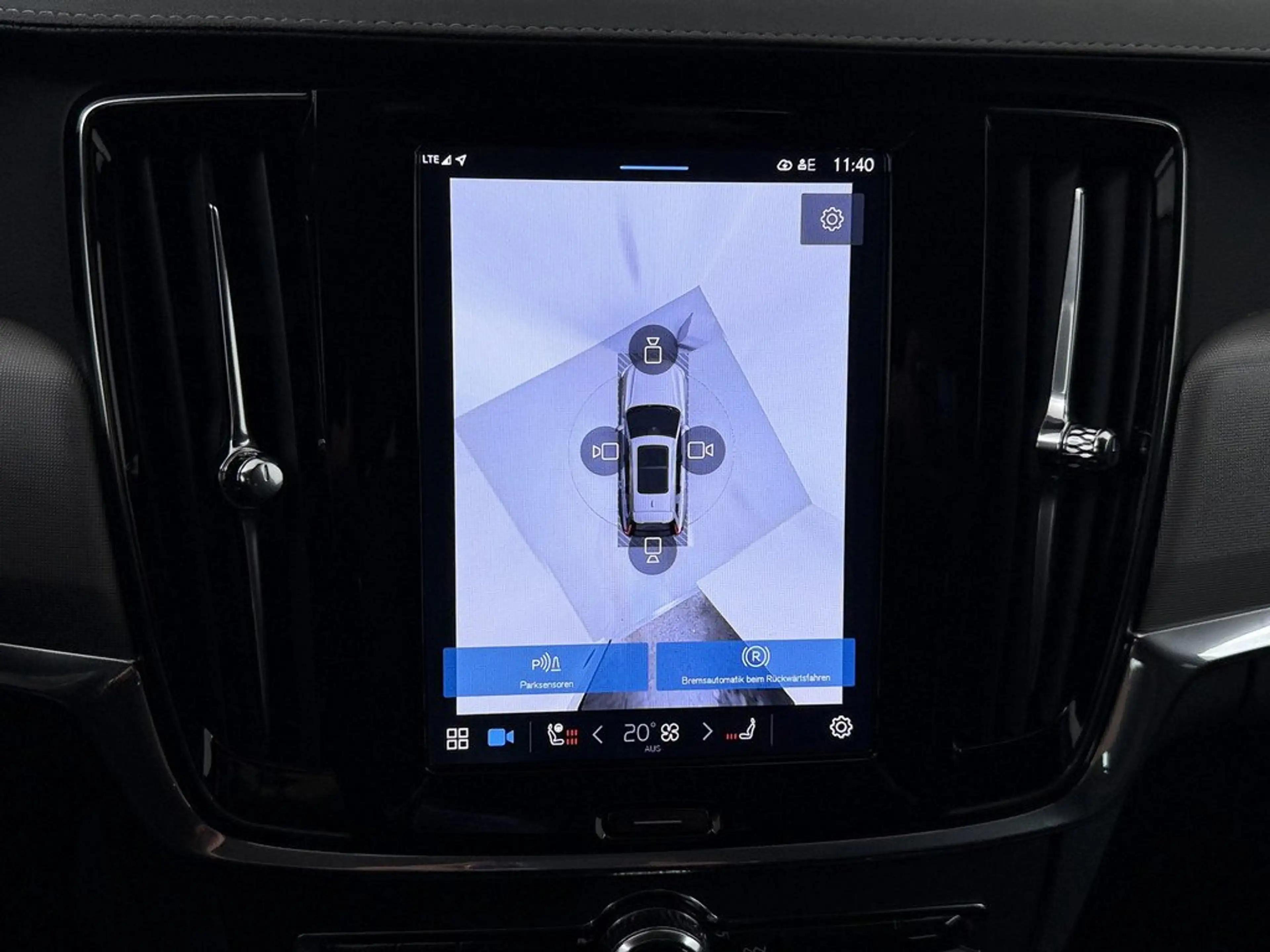 Volvo V90 T6 Plus Bright Plug-In Hybrid AWD — photo 34