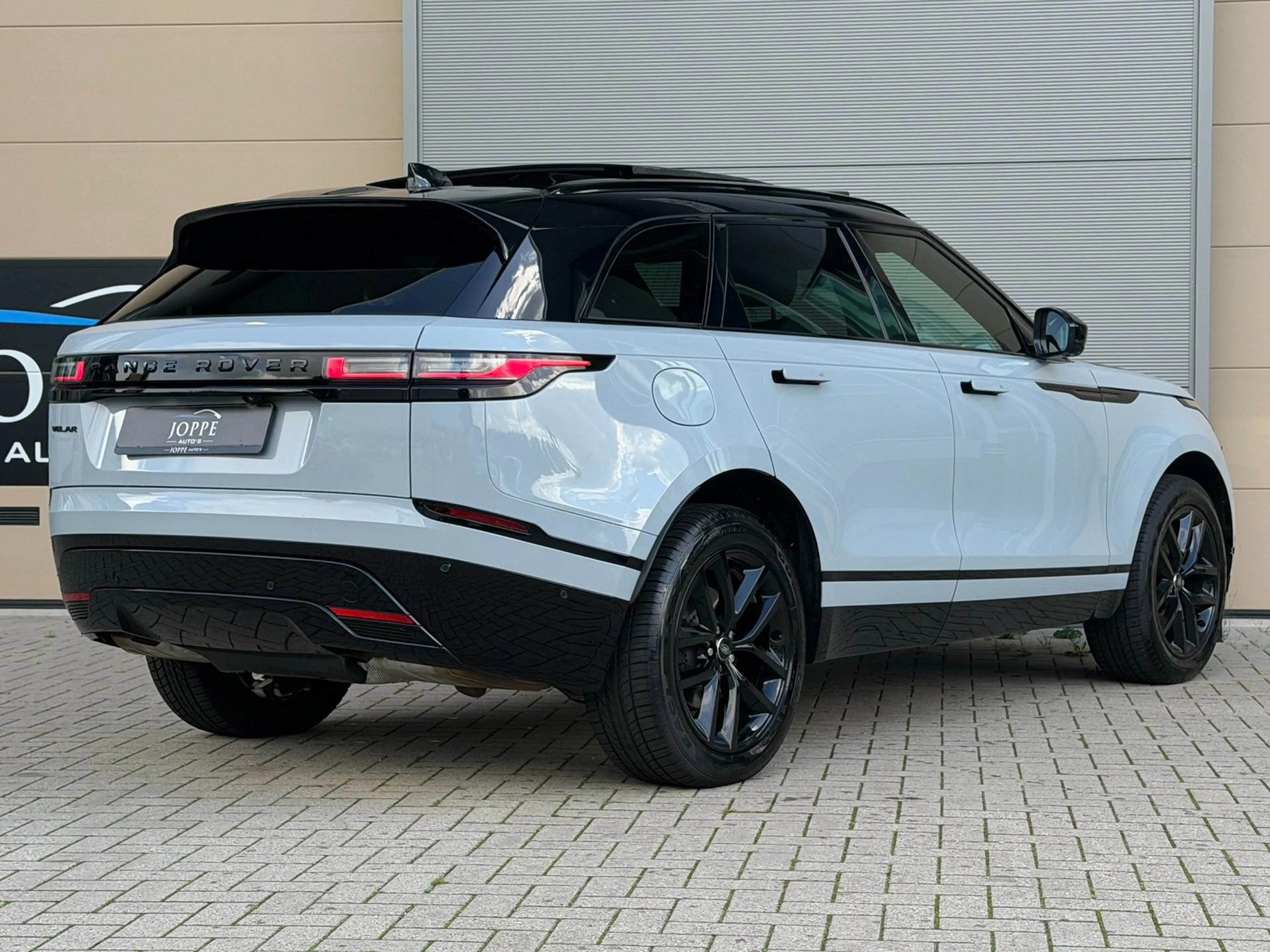 Land Rover Range Rover Velar 2.0 P400e AWD Dynamic SE PHEV|Pano/schuifdak|Black — photo 6