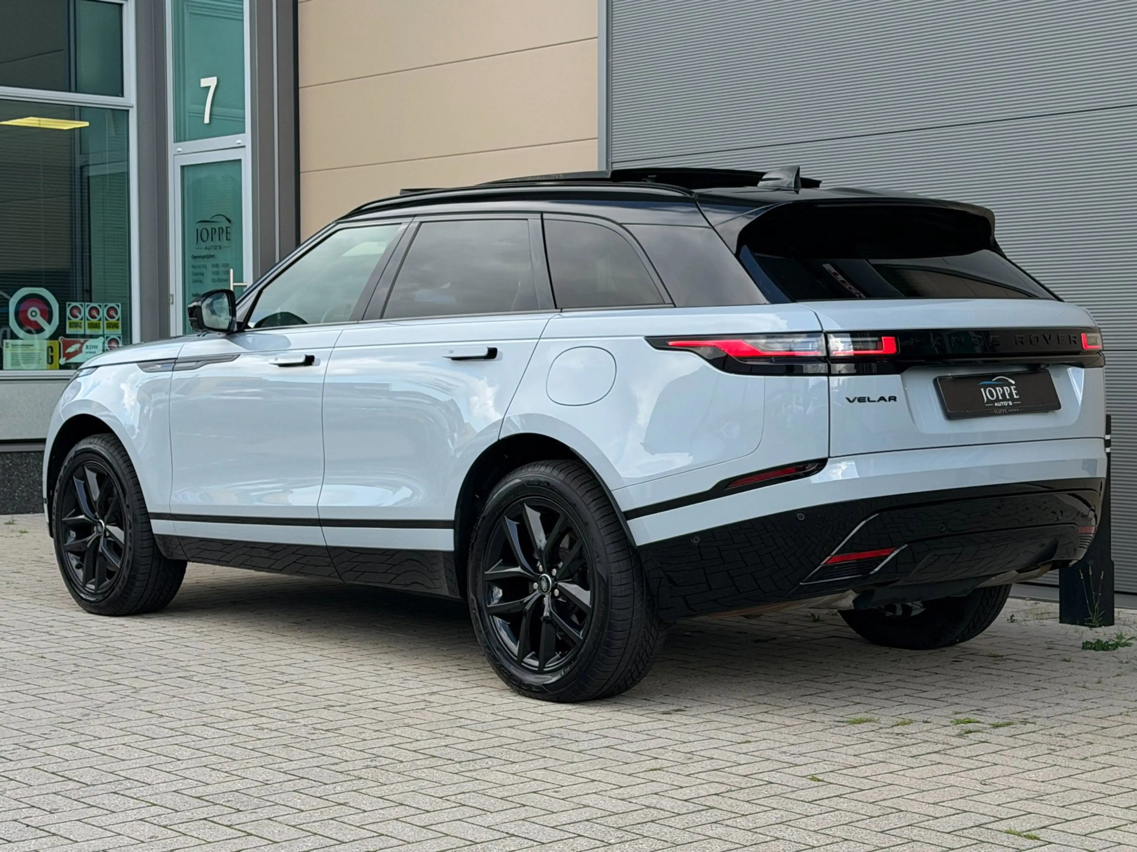 Land Rover Range Rover Velar 2.0 P400e AWD Dynamic SE PHEV|Pano/schuifdak|Black — photo 14