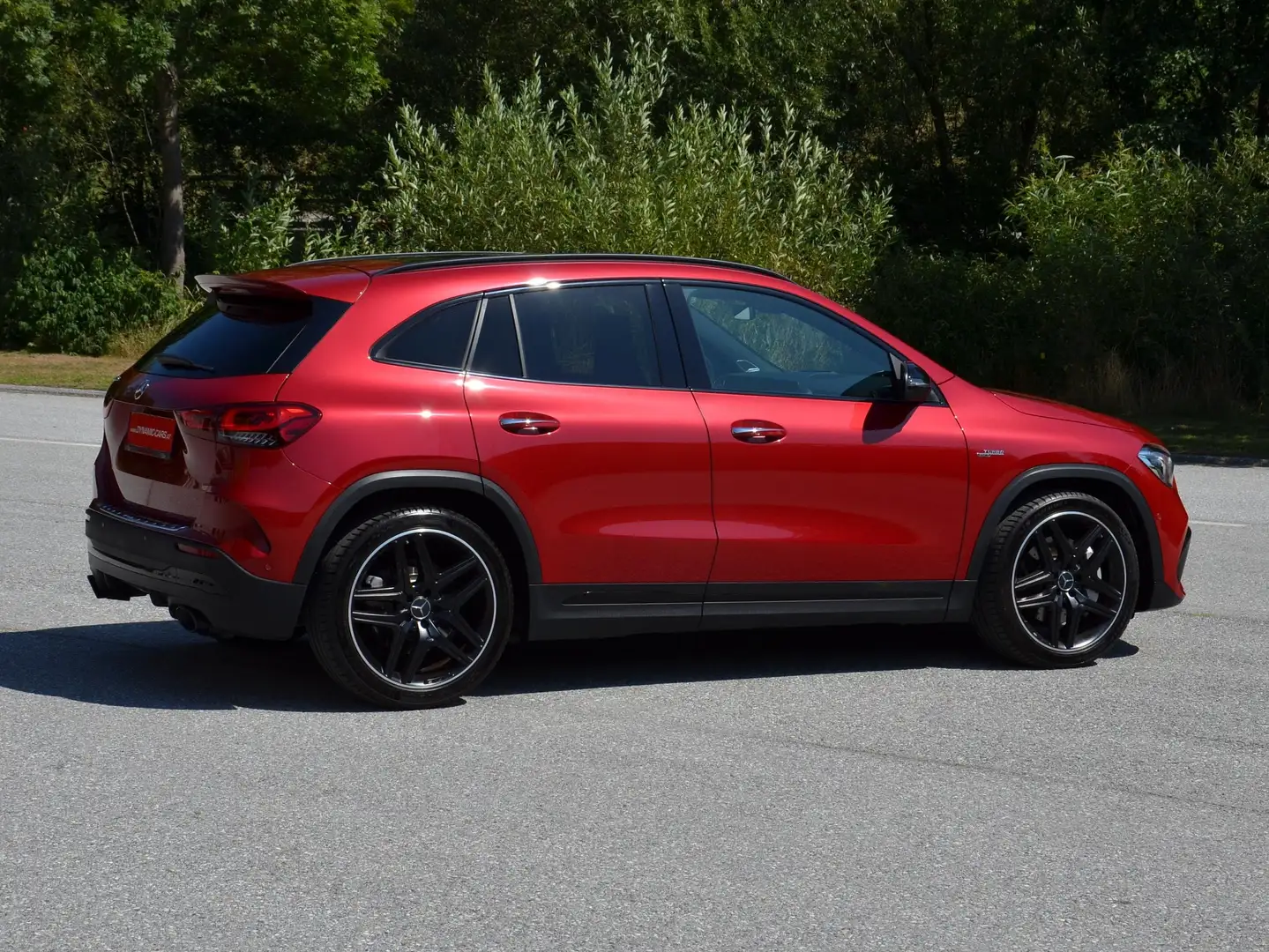 Mercedes-Benz GLA 35 AMG MEGA Vollausstattung, TOP Zustand! Rot - 2