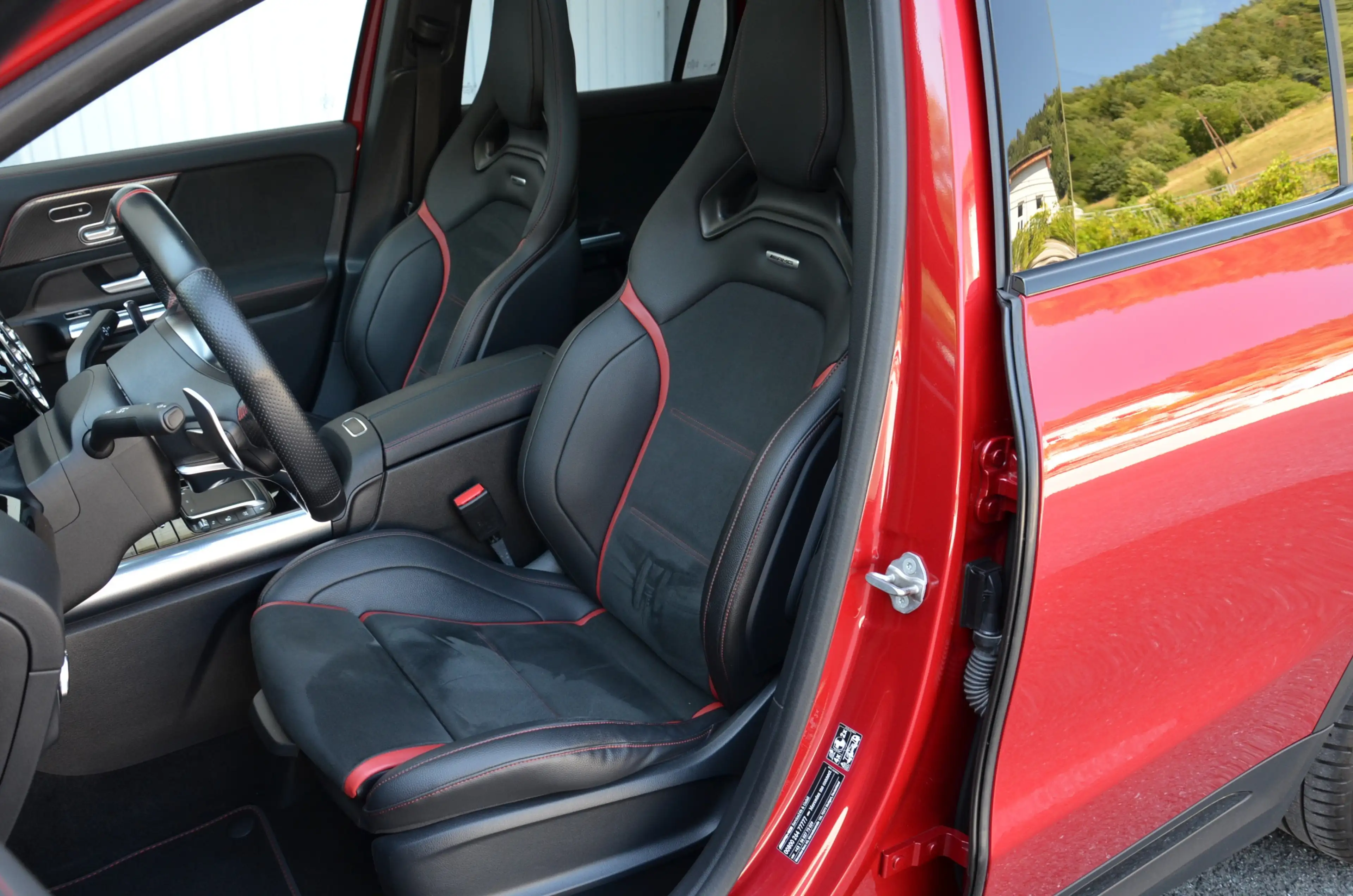 Mercedes-Benz GLA 35 AMG MEGA Vollausstattung, TOP Zustand! — photo 6