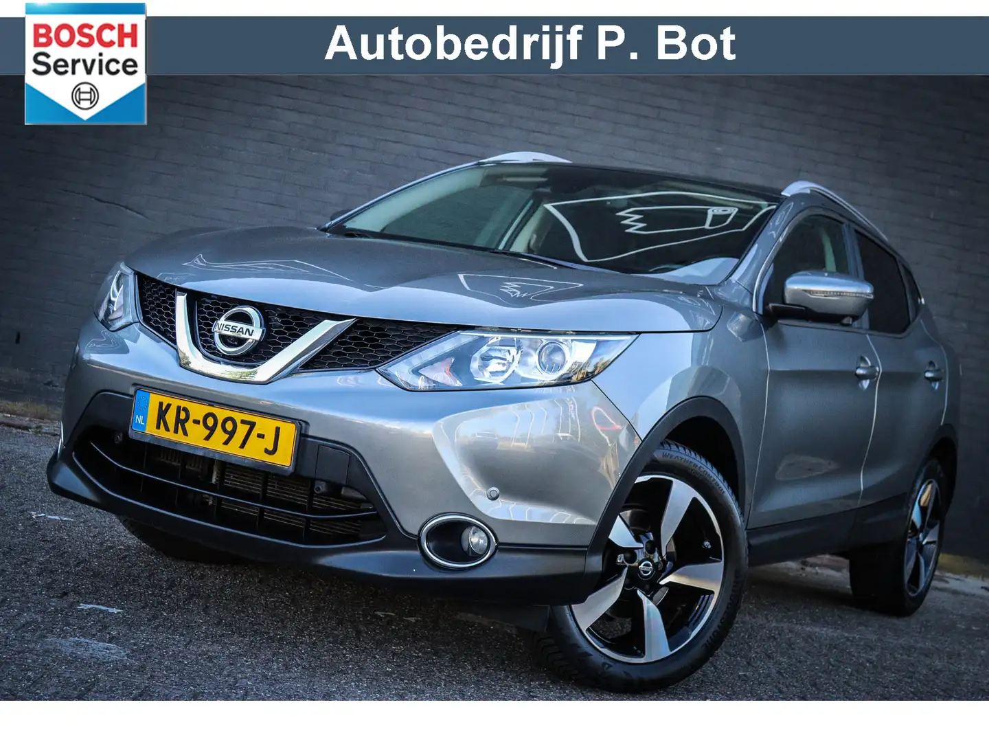 Nissan Qashqai 1.2 N-Connecta /Navi/Trekhaak/Panoramadak/Camera Gris - 1
