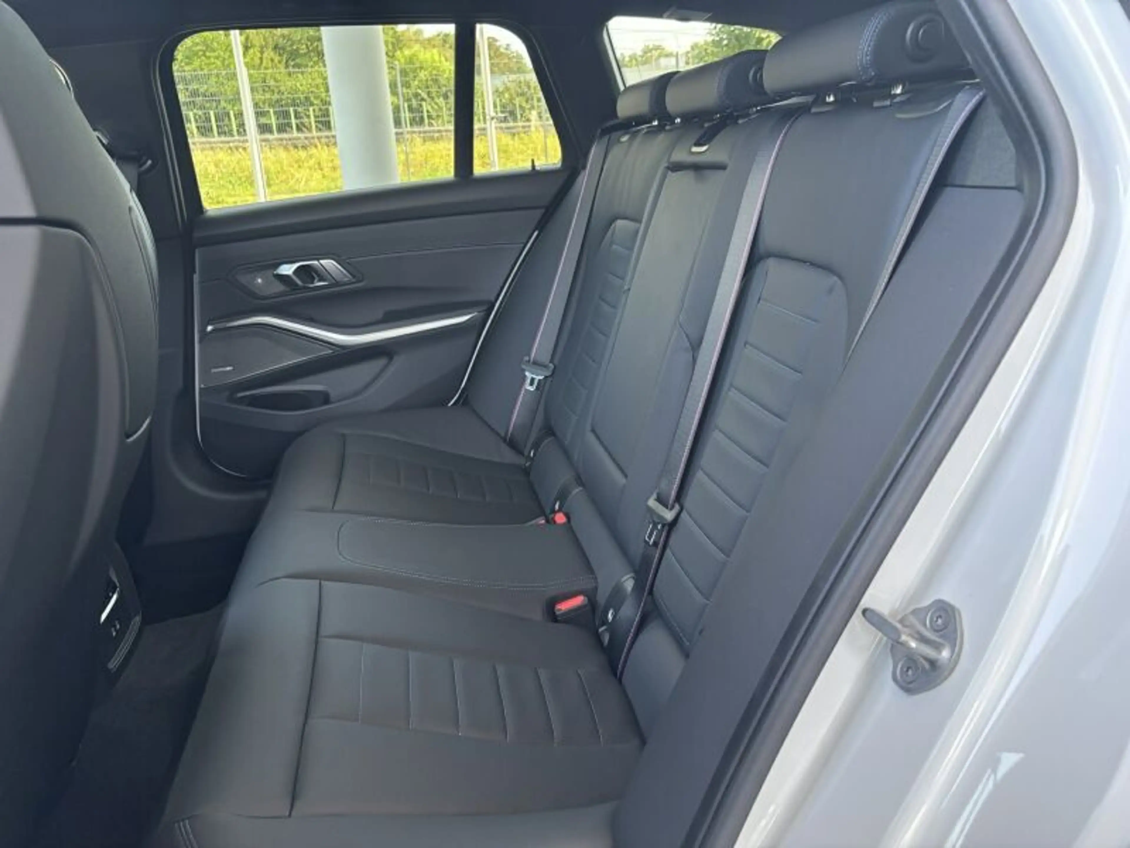 BMW 340 Md xDrive Touring *Vollausstattung* — photo 10
