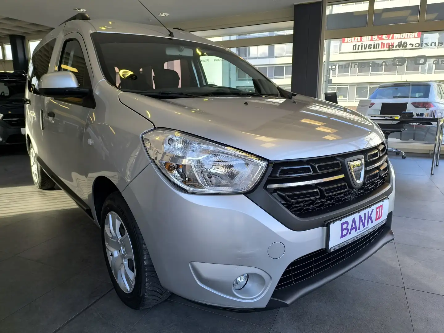 Dacia Dokker Comf.-Navig.-Kamera.-Klima.-Sitzh.-PDC.-LPG.-AHK Grau - 2