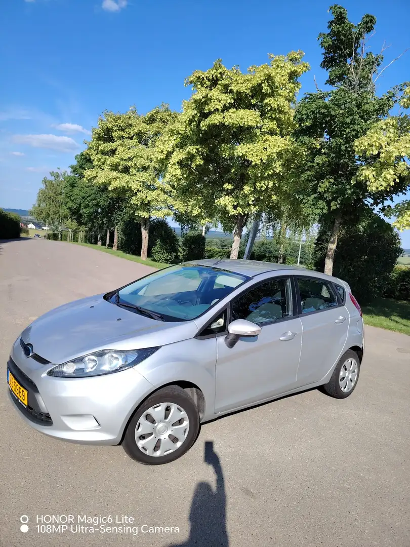 Ford Fiesta 1.4 TDCi Ambiente - 2