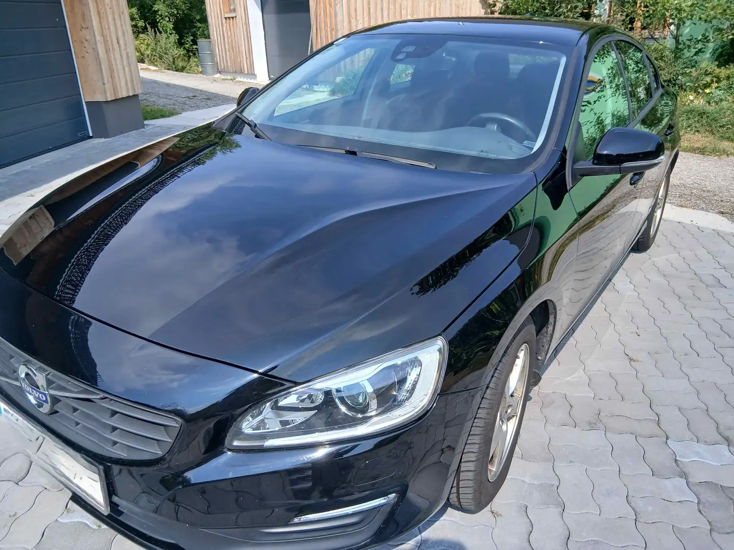 Volvo S60 S60 D2 Kinetic Geartronic Kinetic Schwarz - 1