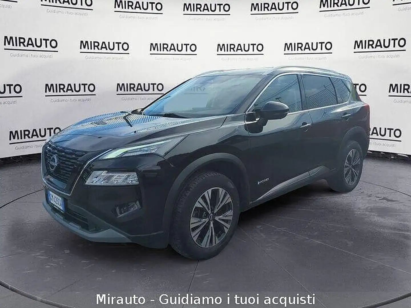 Nissan X-Trail 1.5 EREV e-4orce N-Connecta Auto Schwarz - 2