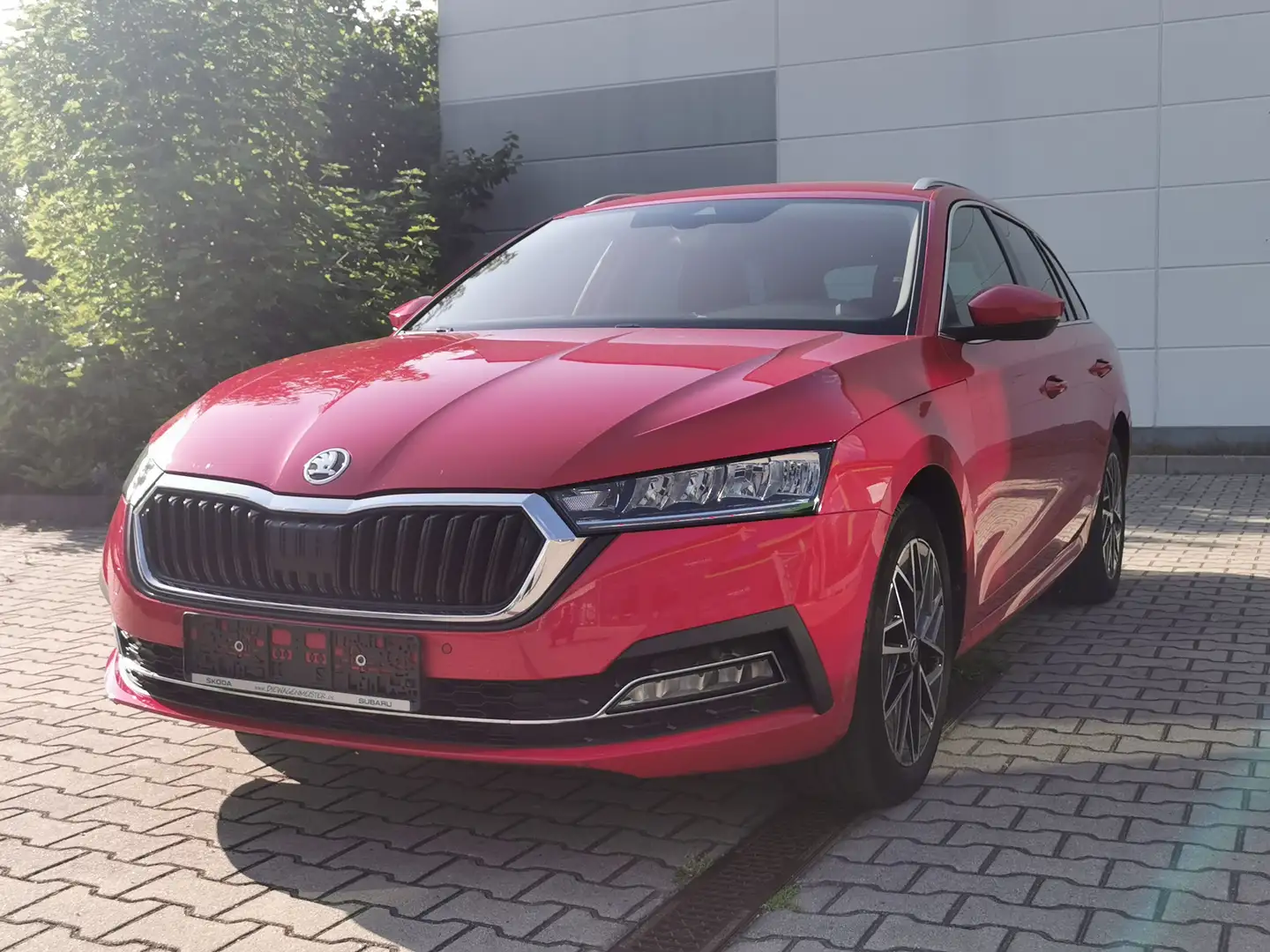 Skoda Octavia First Edition Rouge - 1