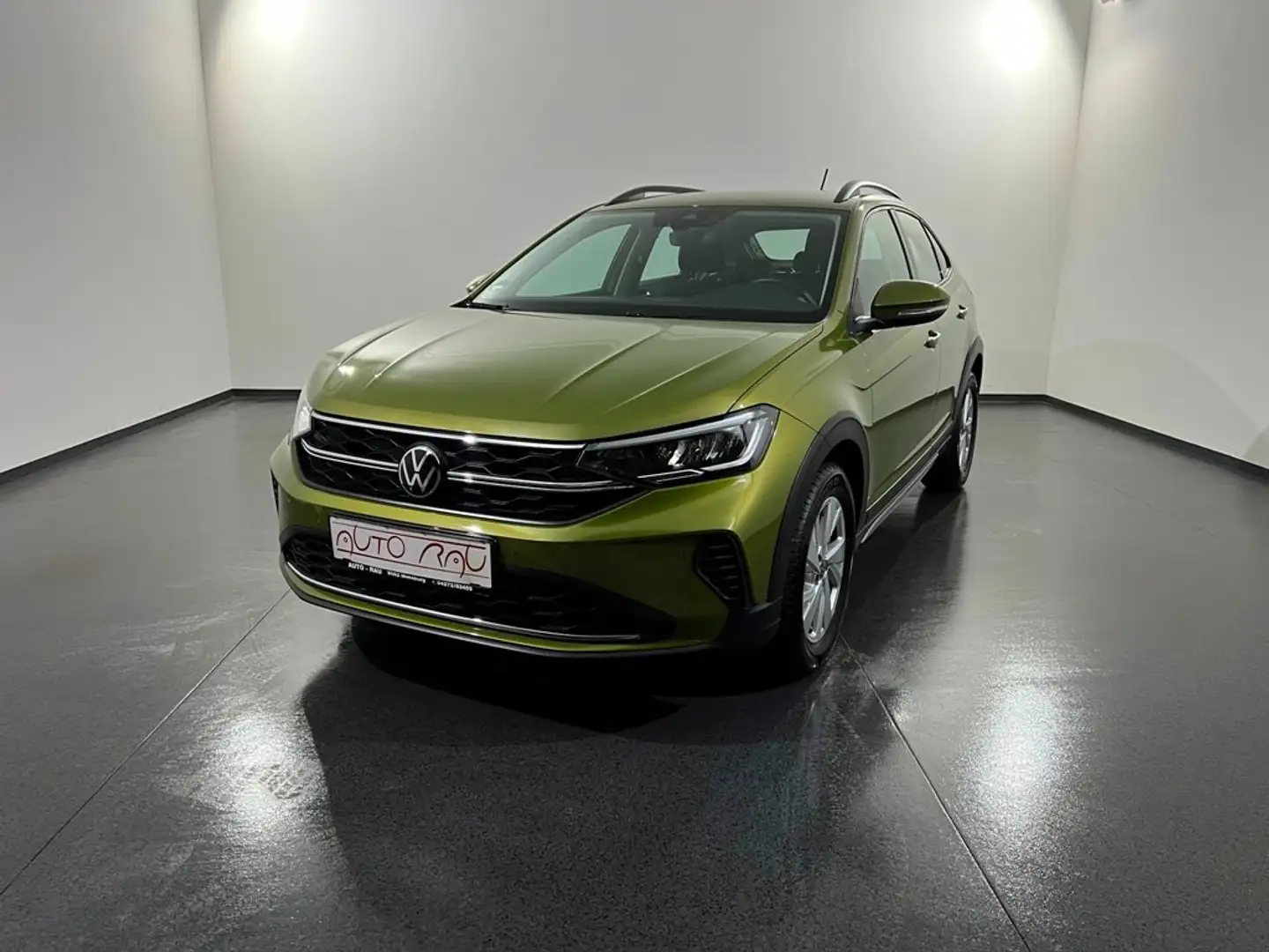 Volkswagen Taigo 1.0 TSI Life *LED*ACC*PDC*NAVI* Verde - 2