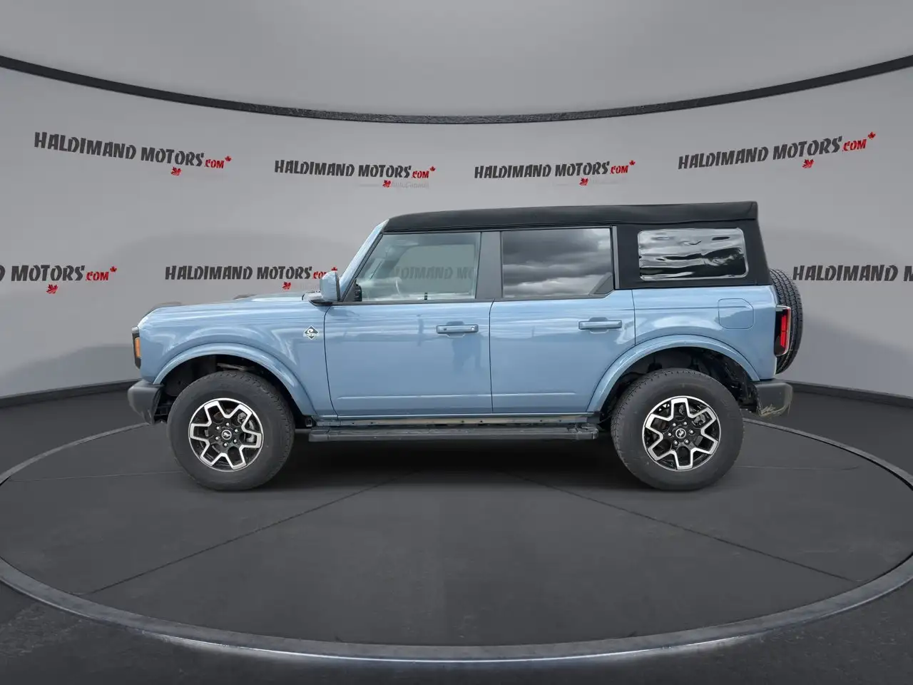Ford Bronco снимка Ford Bronco