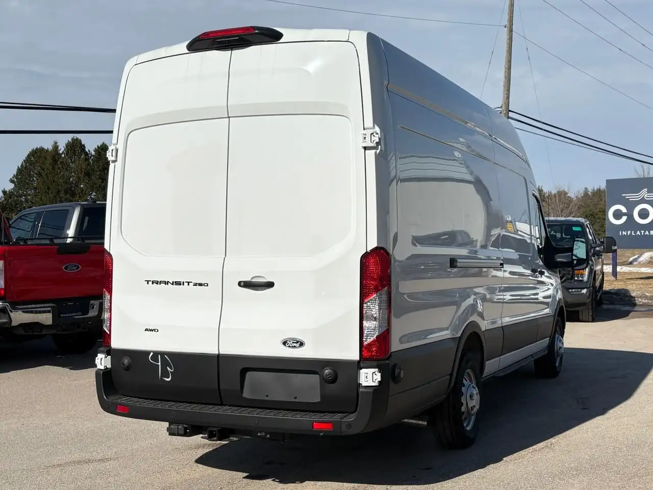 Ford Transit Cargo Van снимка Ford Transit Cargo Van