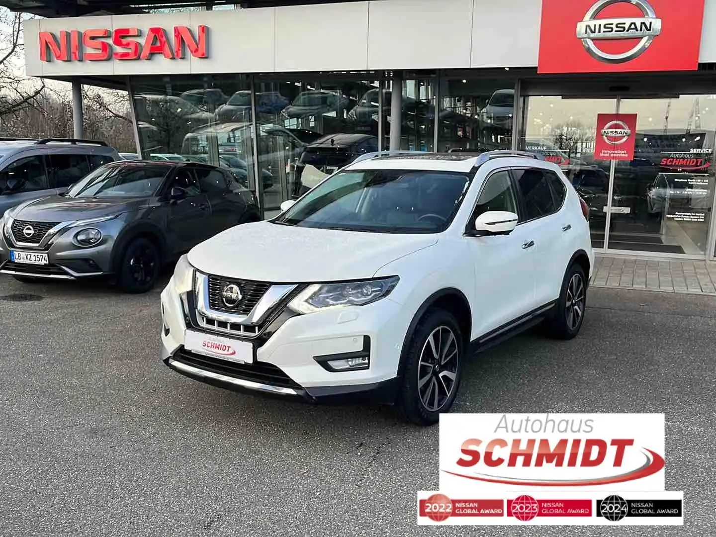 Nissan X-Trail 1.3 DIG-T DCT Tekna Around-View/Leder Weiß - 1
