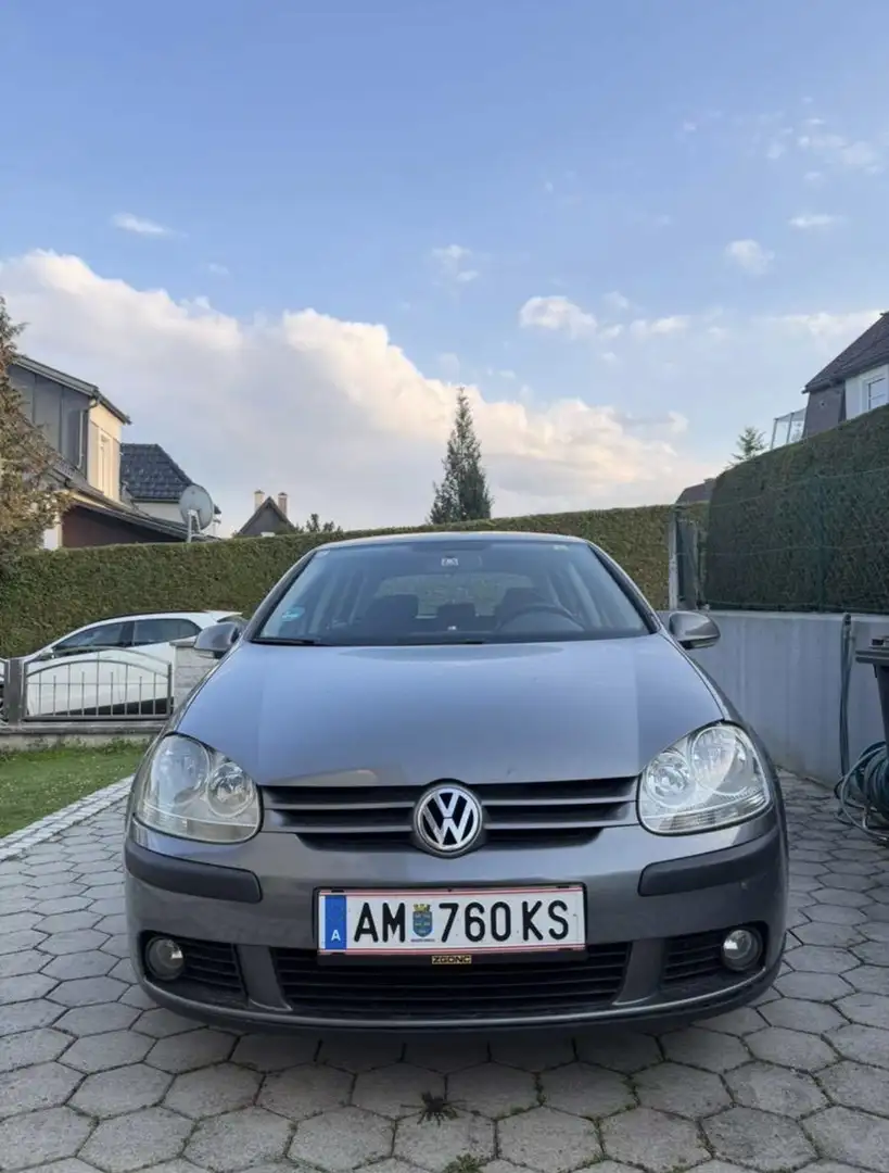 Volkswagen Golf Trendline 1,9 TDI DPF - 1
