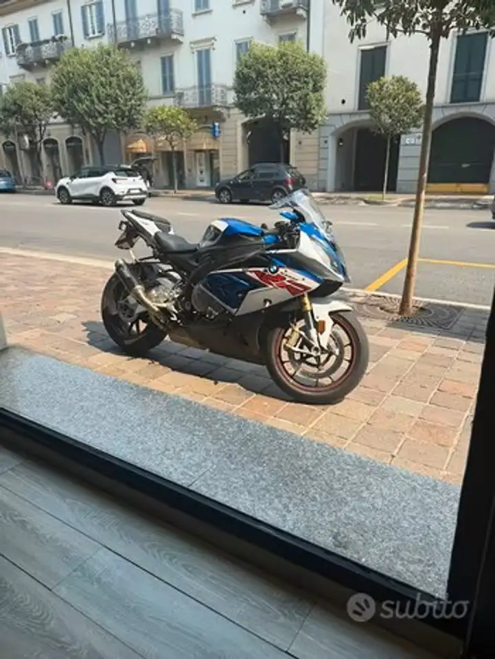 BMW S 1000 RR