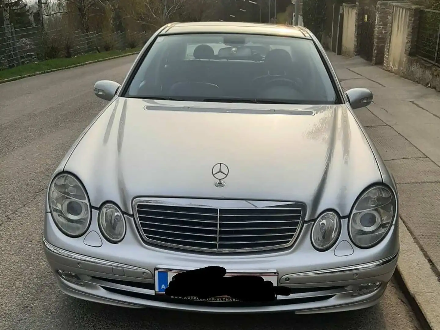 Mercedes-Benz E 270 Avantgarde Gümüş rengi - 2
