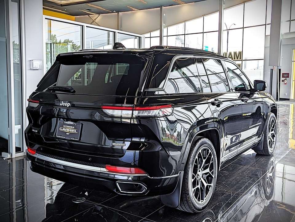 2025 Jeep Grand Cherokee Summit 4WD — снимка 1