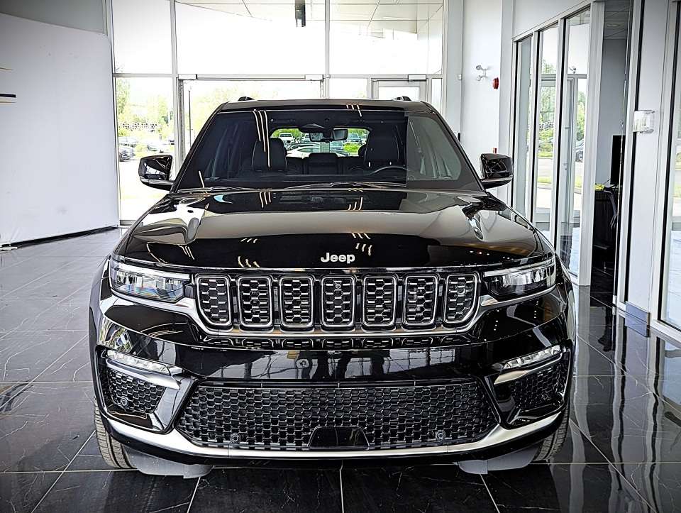 2025 Jeep Grand Cherokee Summit 4WD — снимка 1