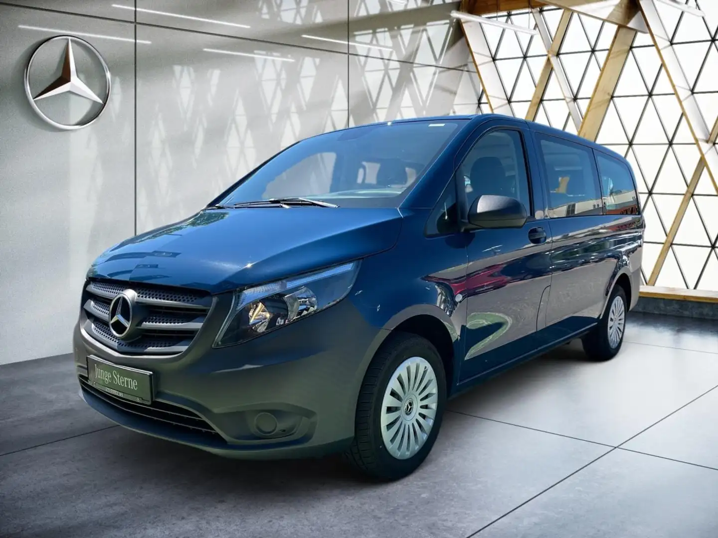 Mercedes-Benz Vito 114 CDI Tourer PRO Lang Kamera*Sitzheizung* Bleu - 2