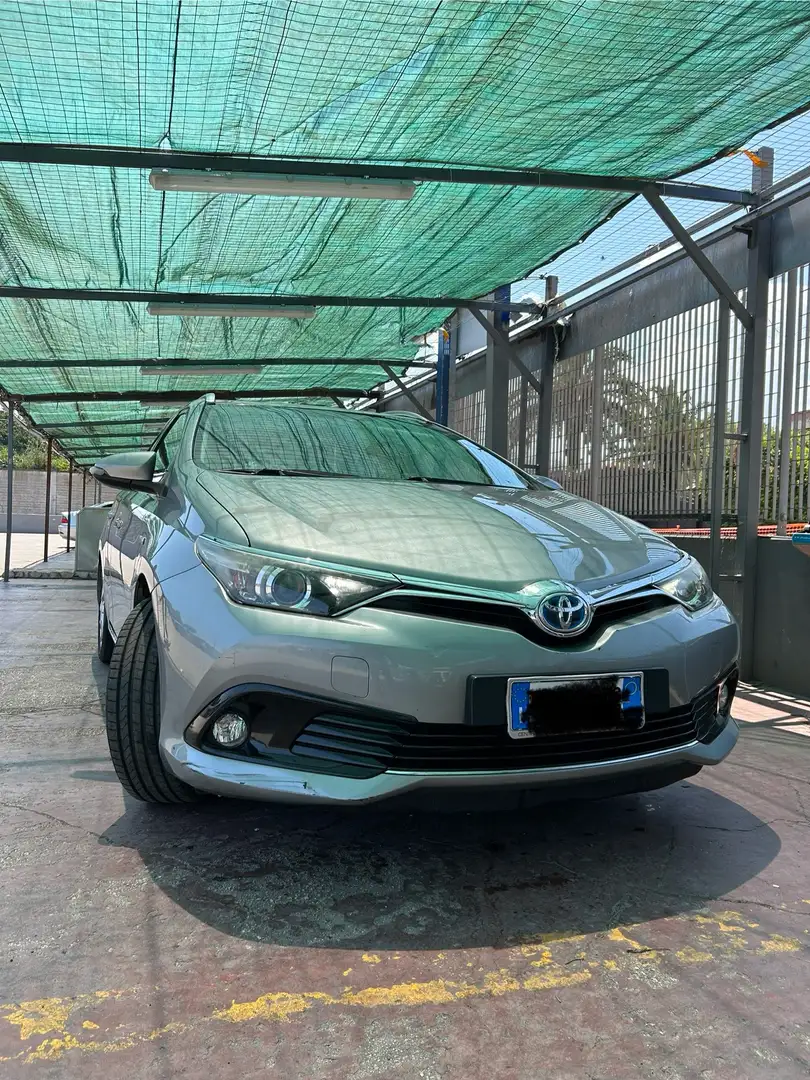 Toyota Auris Active + - 1