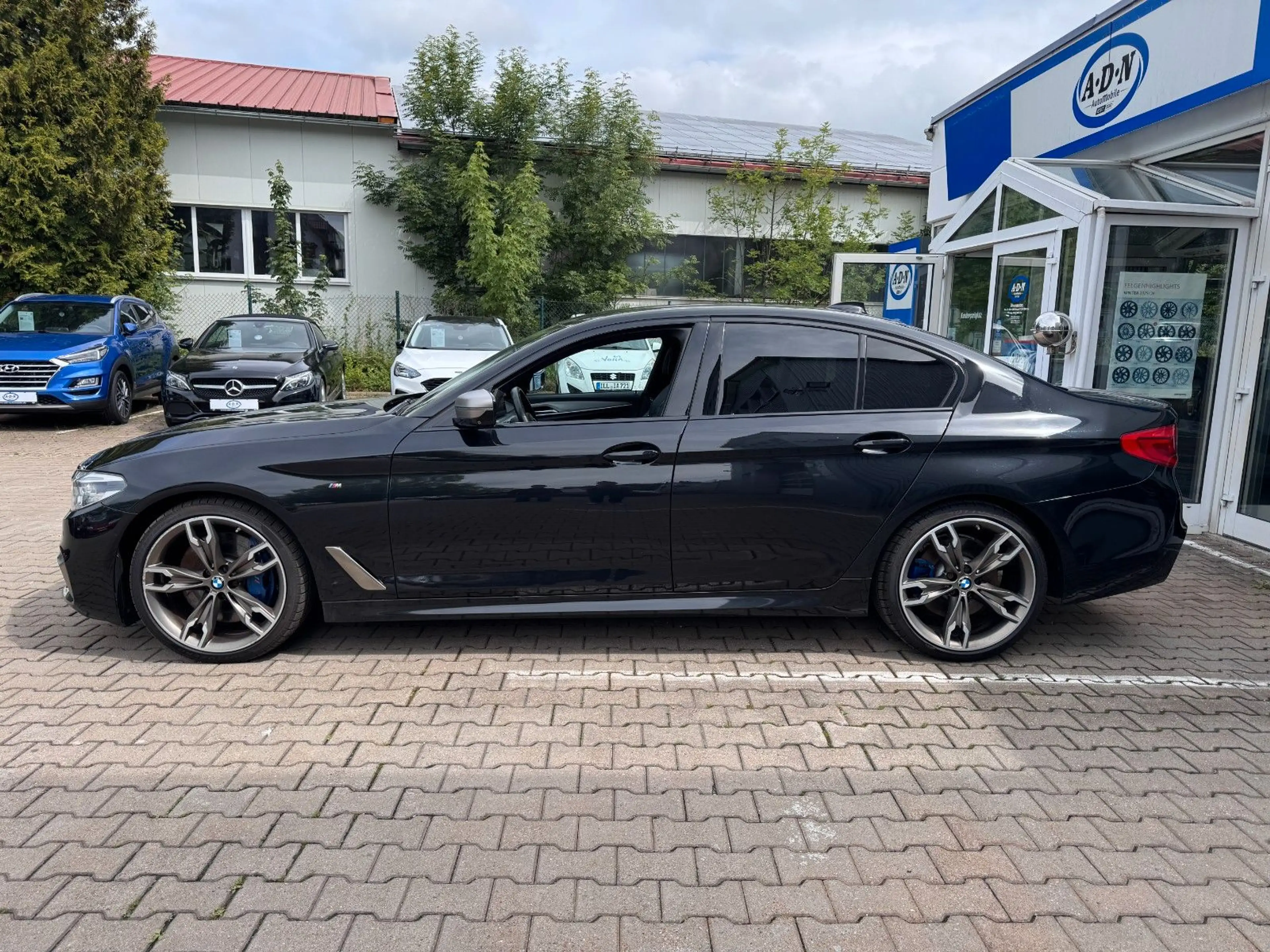 BMW 550 d Limousine  xDrive *Kühlwasser-Verbrauch!* — photo 2