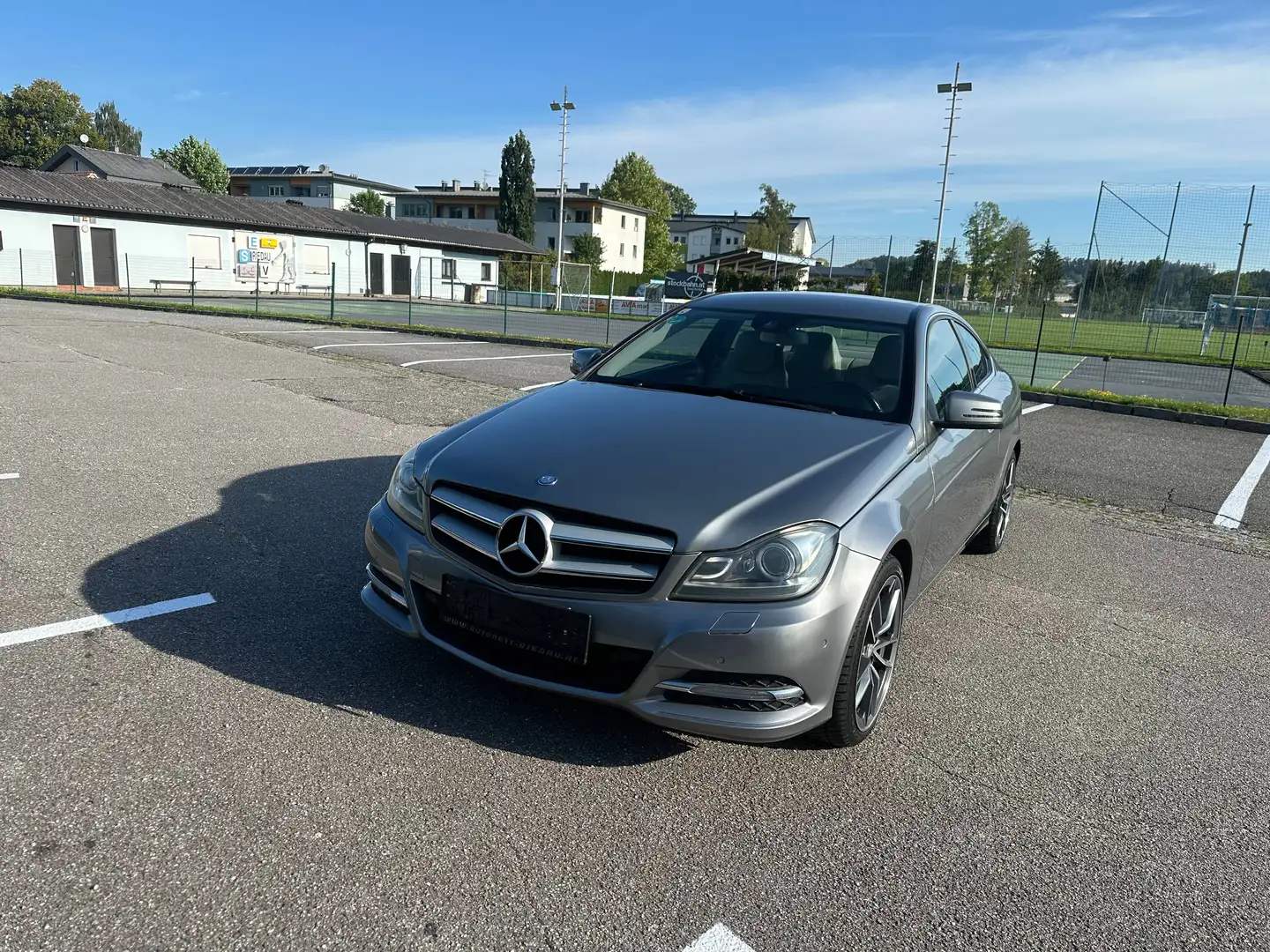 Mercedes-Benz C 220 C 220 CDI BlueEfficiency Coupe Aut.*Navi*Bi-Xenon*PDC*Tempomat*Absolut ROSTFREI* Grau - 1