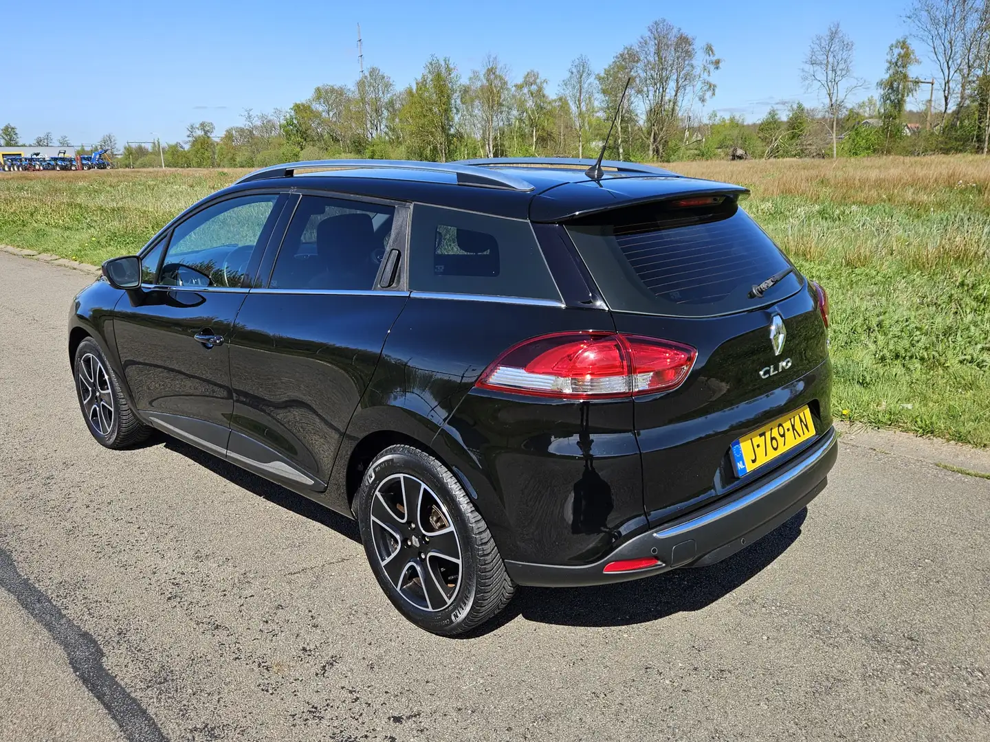 Renault Clio Estate 0.9 TCe Dynamique Zwart - 2