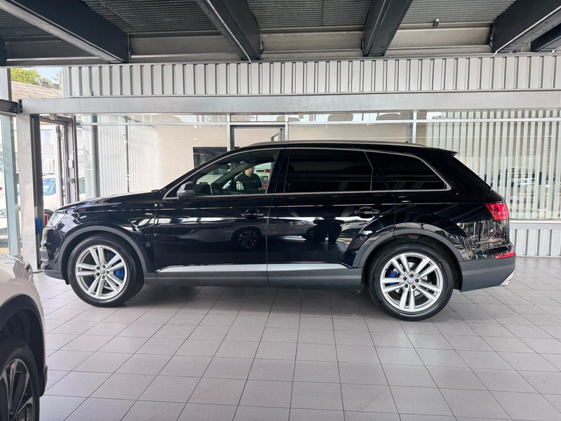 Audi Q7 3.0TDI quattro 3xS-Line VIRT BOSE AHK KAM ACC — photo 6