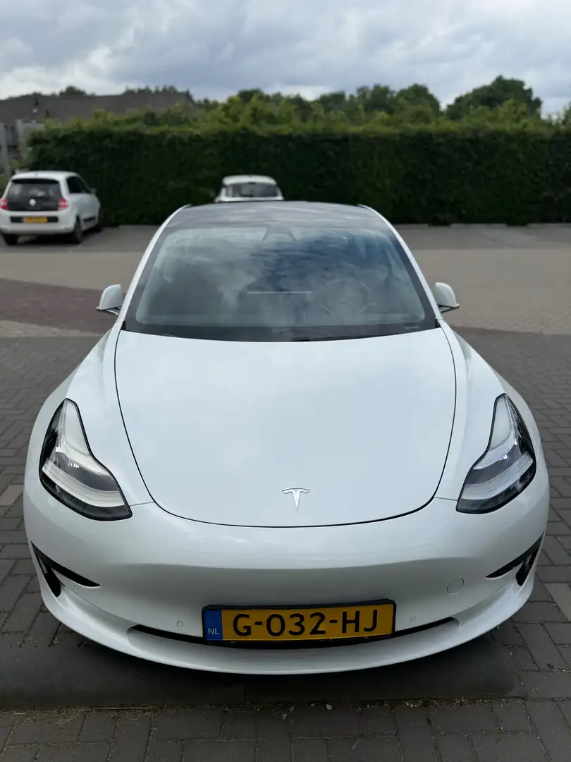 Tesla Model 3 Model 3 Stnd.RWD Plus 60 kWh White - 1