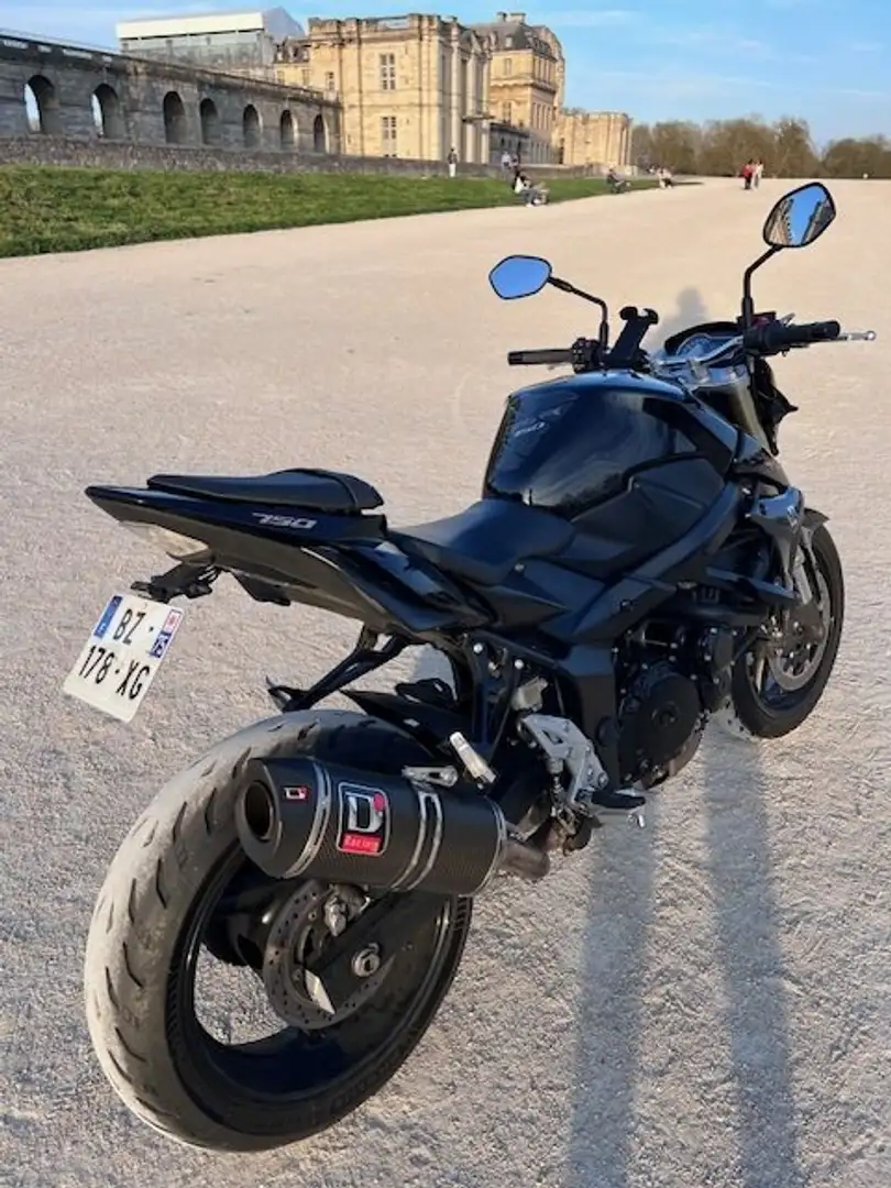 Suzuki GSR 750 Noir - 1