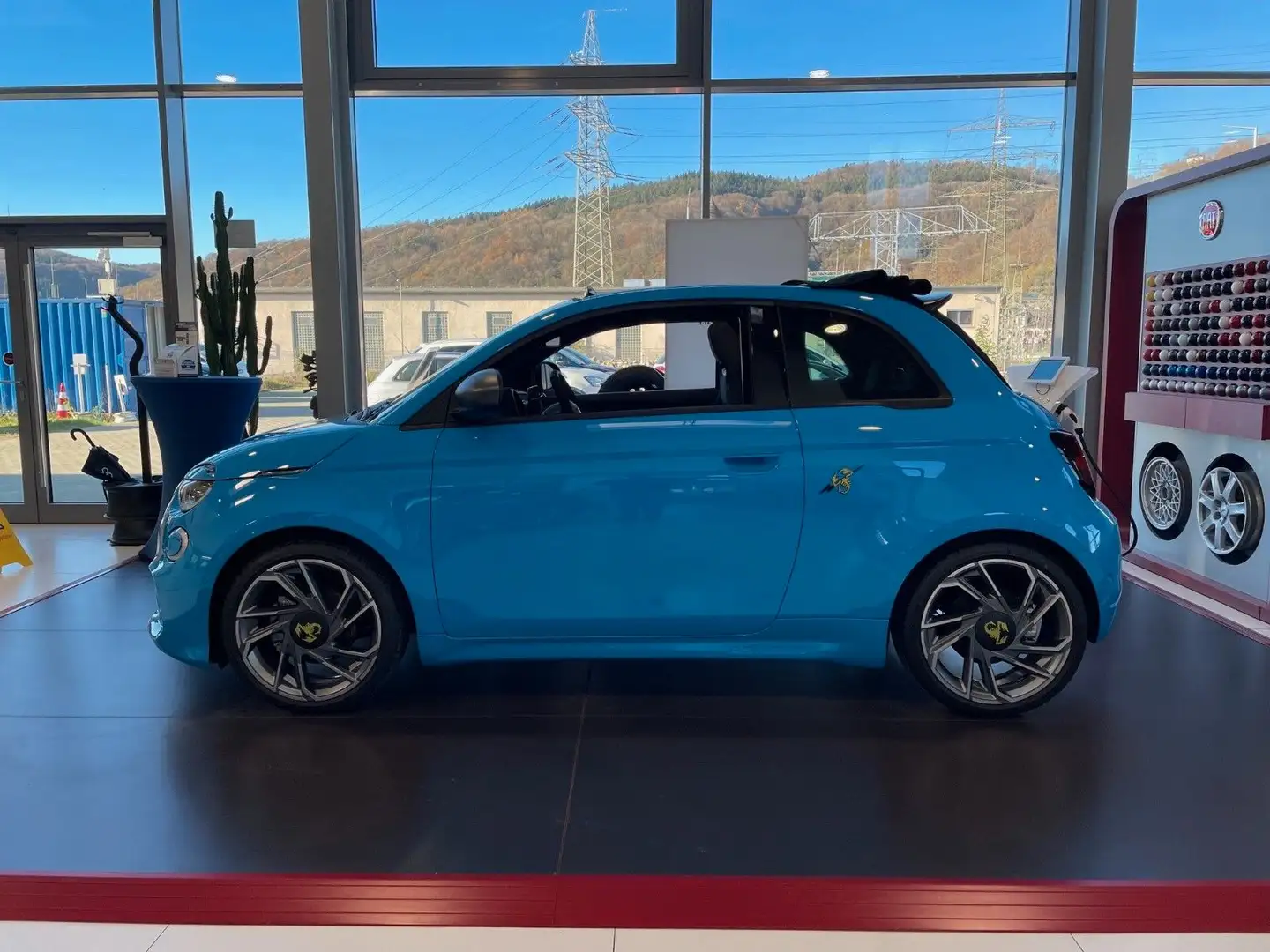 Abarth 500 e Cabrio Turismo | ePro Wallbox 22kw GRATIS| Blu/Azzurro - 2