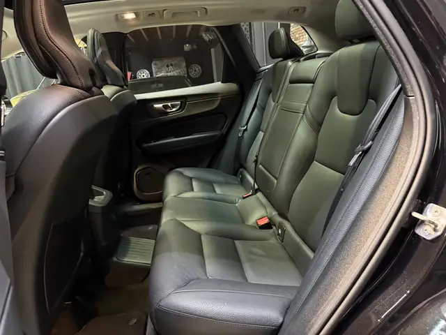 Volvo XC60 view 10