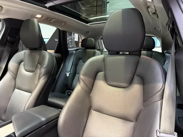 Volvo XC60 view 8