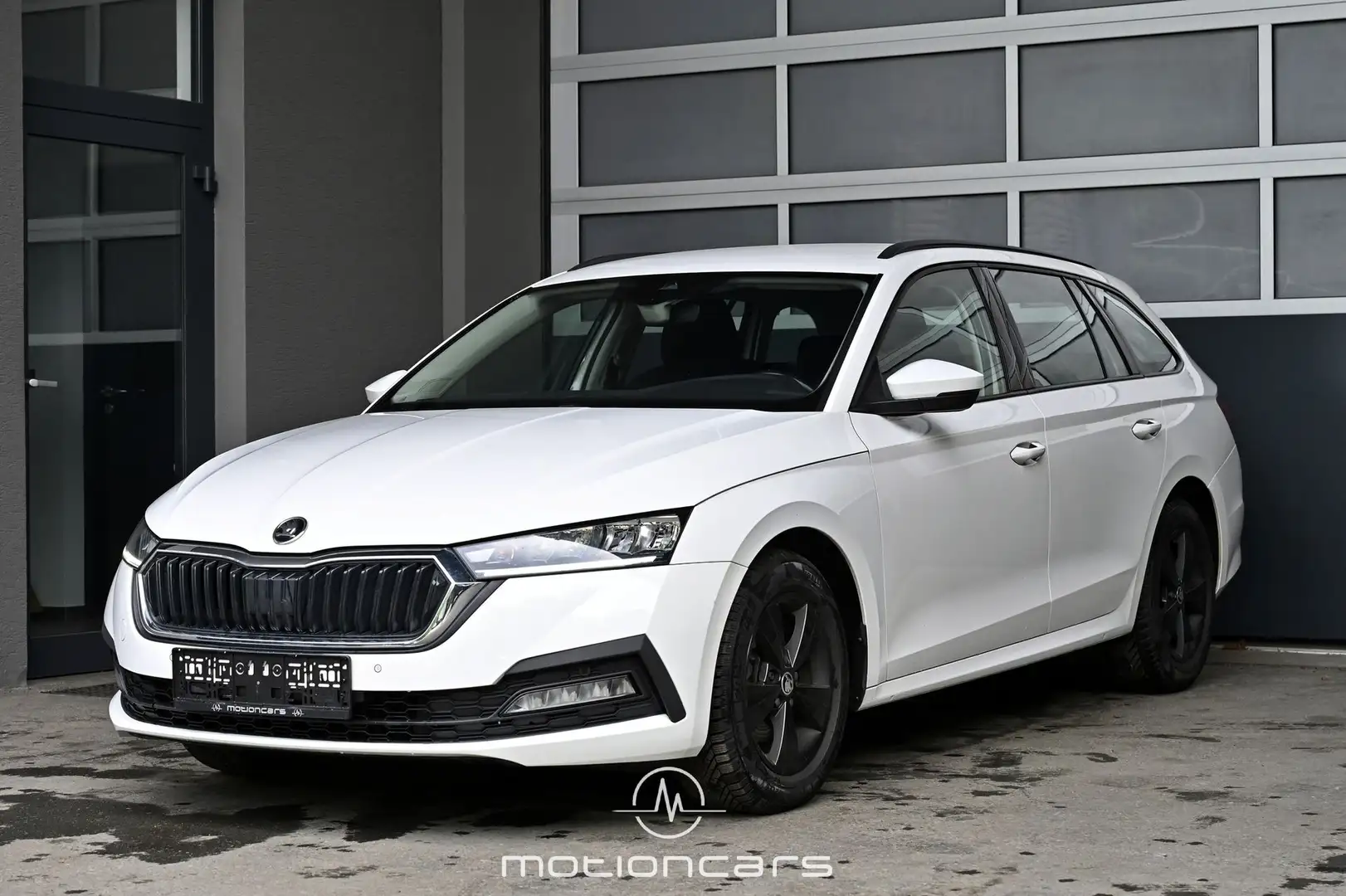 Skoda Octavia 2.0 TDI DPF Ambition Pickerl NEU Weiß - 1
