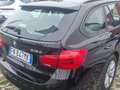 BMW 318 318d Touring Business Advantage auto Zwart - thumbnail 3