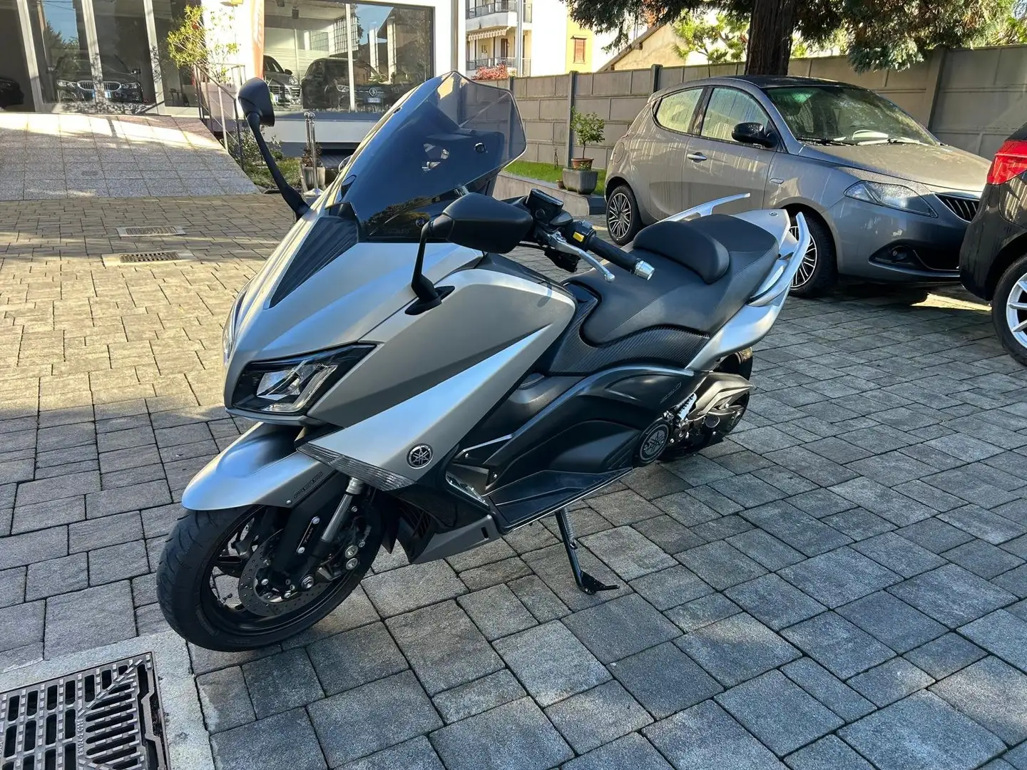 Yamaha TMAX 530 ABS - LED - KEY LESS Grigio - 1