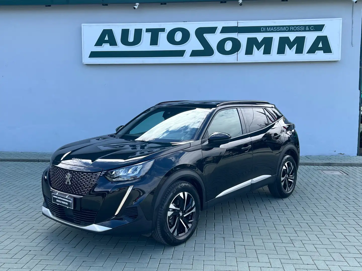 Peugeot 2008 1.2 puretech Allure OK PER NEOPATENTATI - KM 29000 Nero - 1