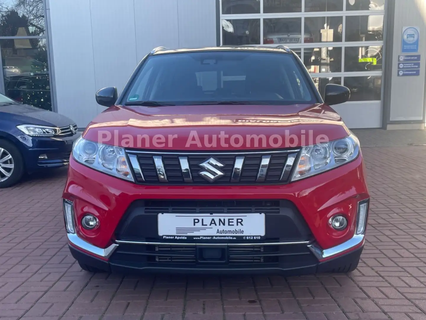 Suzuki Vitara 1.0 Comfort 4x4 1.Hand Automatik HU/AU Red - 2