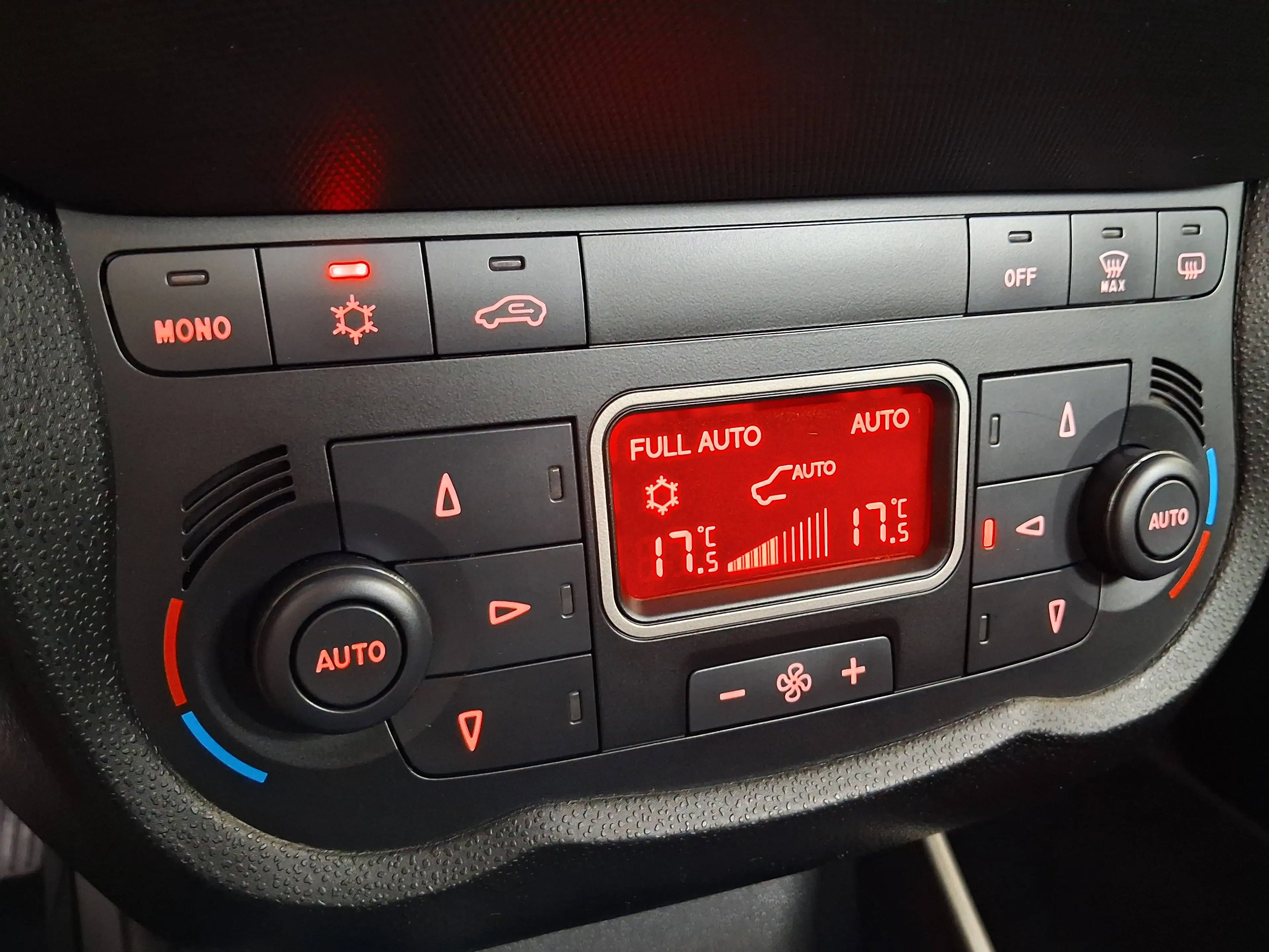 Alfa Romeo MiTo Mito 1.4i Multi Air Progression Start/ 1 ER PROP / CLIL / GARANTIE — photo 11