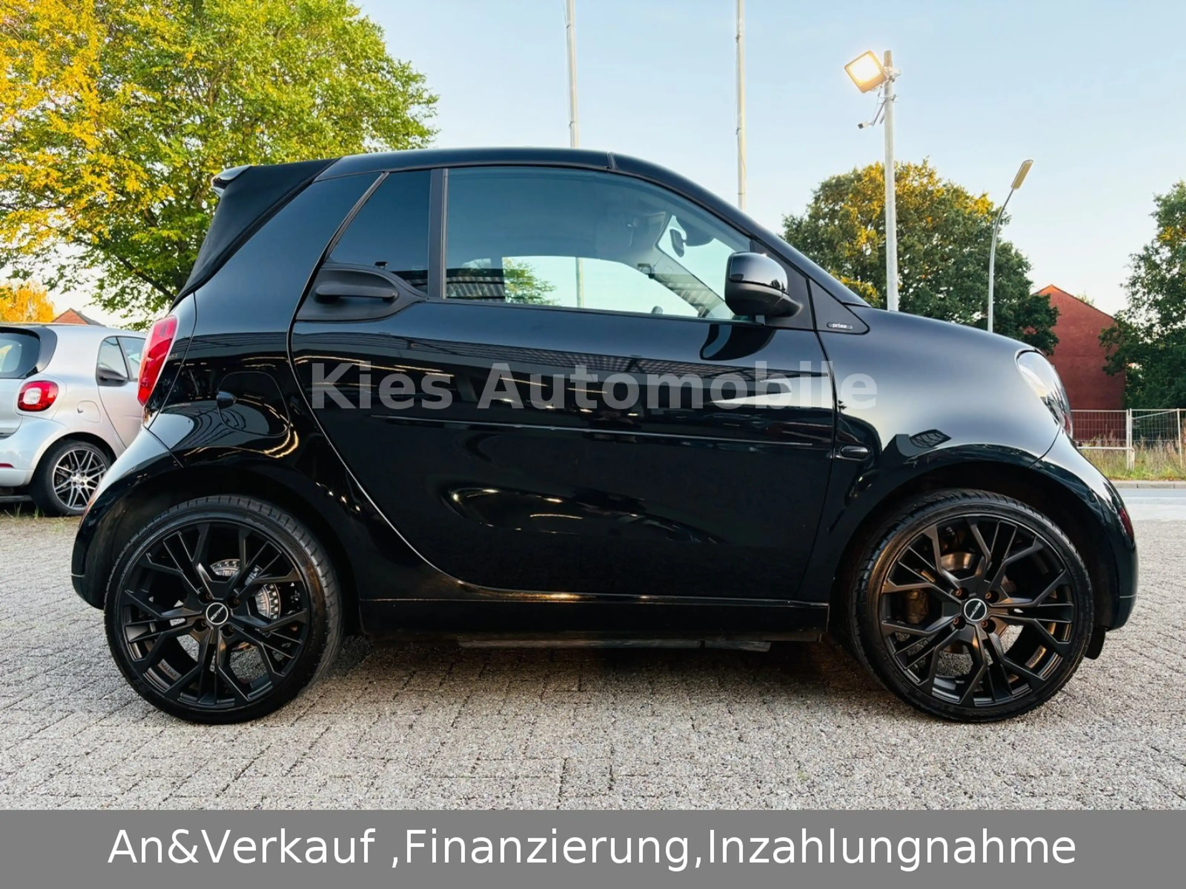 smart forTwo Cabrio Passion AUTOM/NAVI/CARPLAY/KAMERA — photo 8
