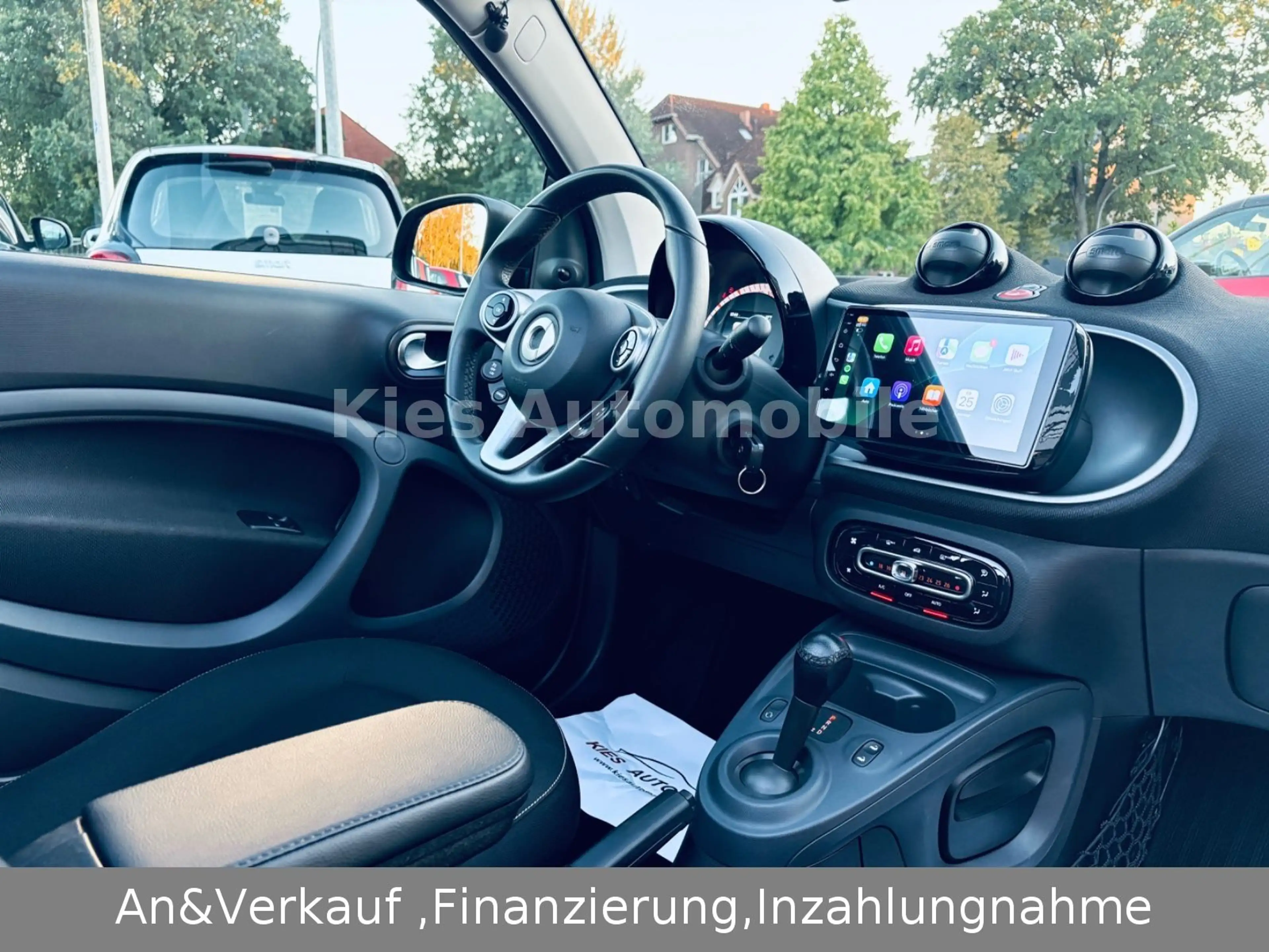 smart forTwo Cabrio Passion AUTOM/NAVI/CARPLAY/KAMERA — photo 10
