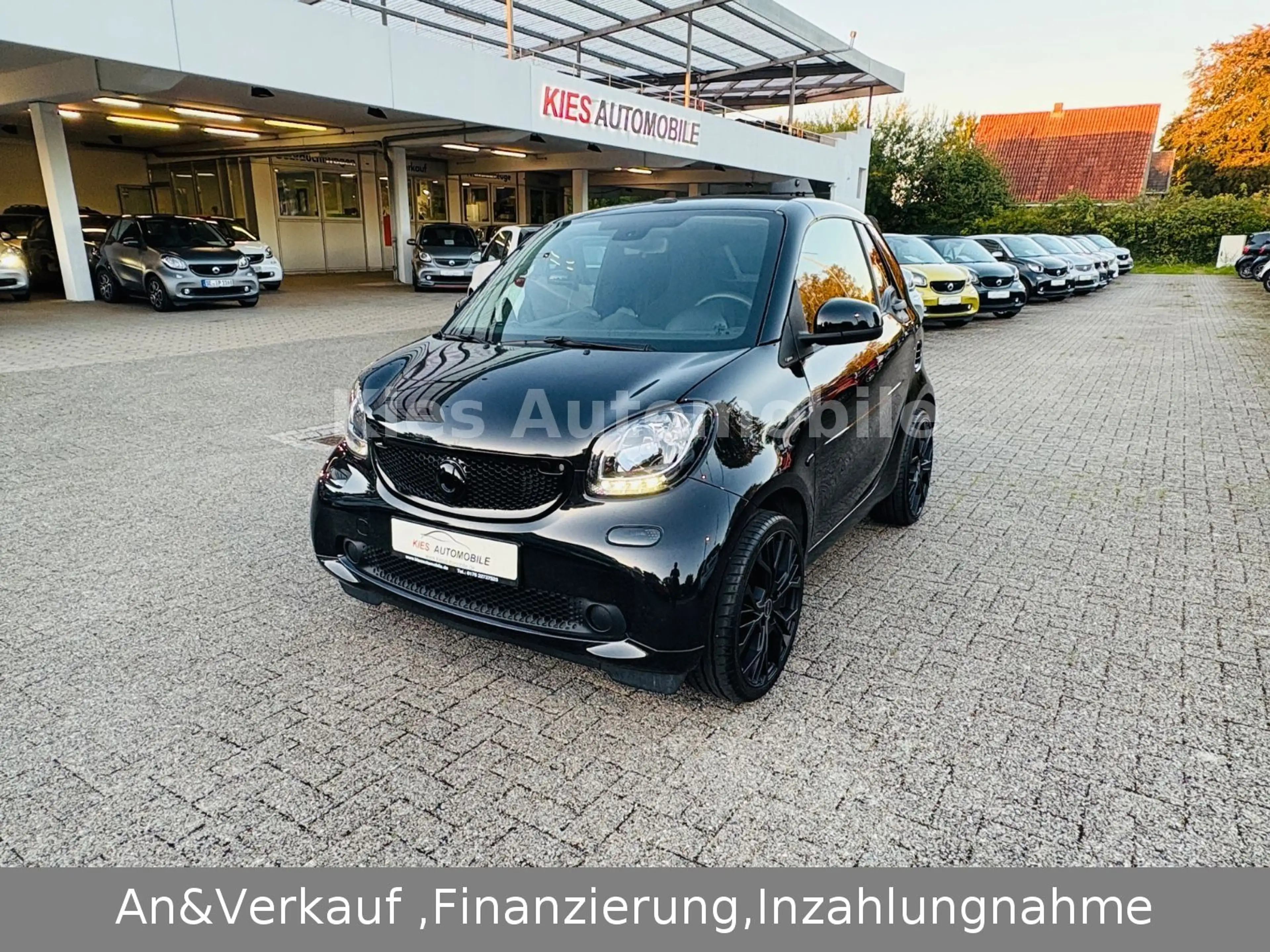 smart forTwo Cabrio Passion AUTOM/NAVI/CARPLAY/KAMERA — photo 5