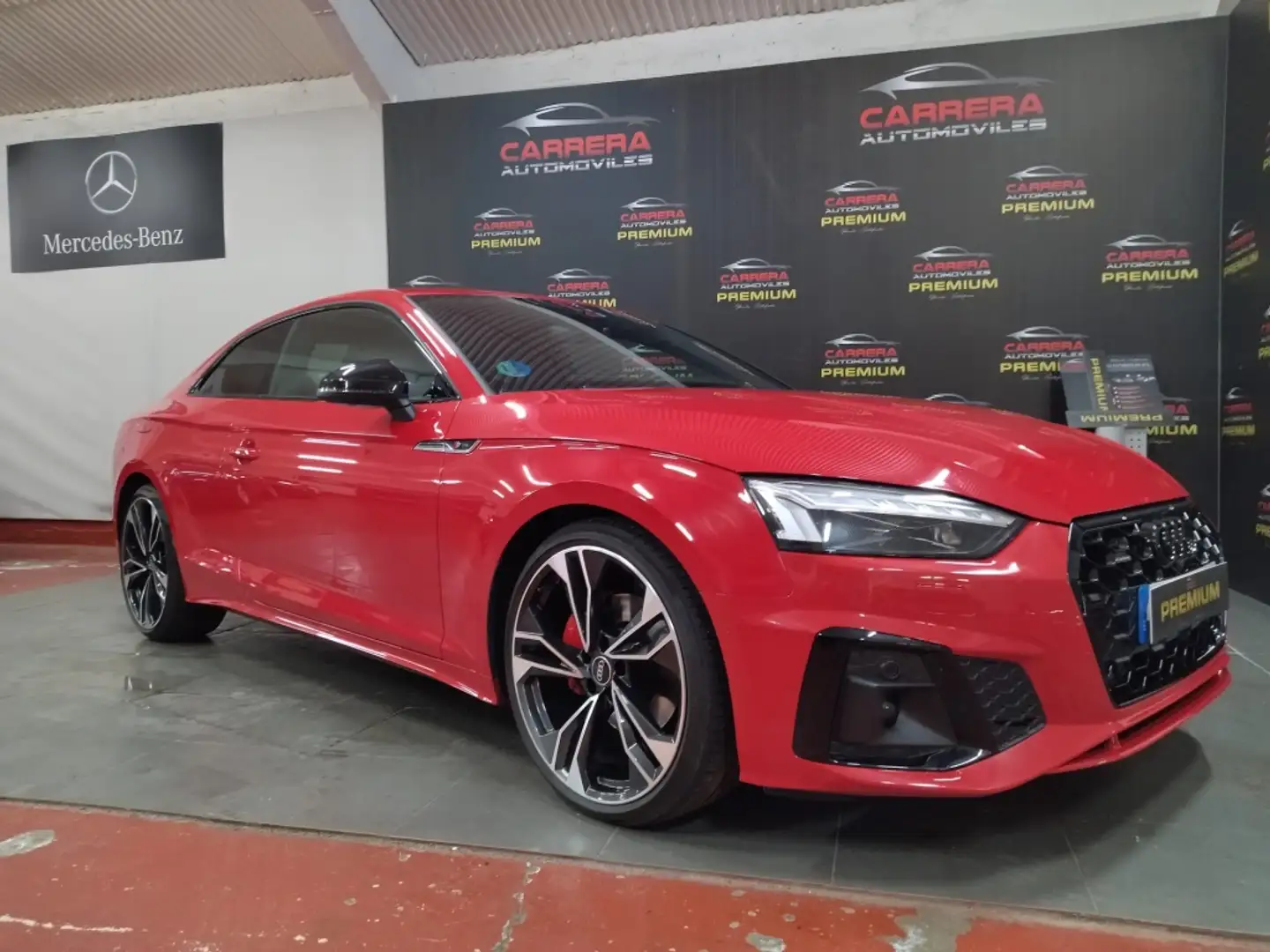 Audi A5 Coupé 40 TDI Black line quattro S tronic Rojo - 1