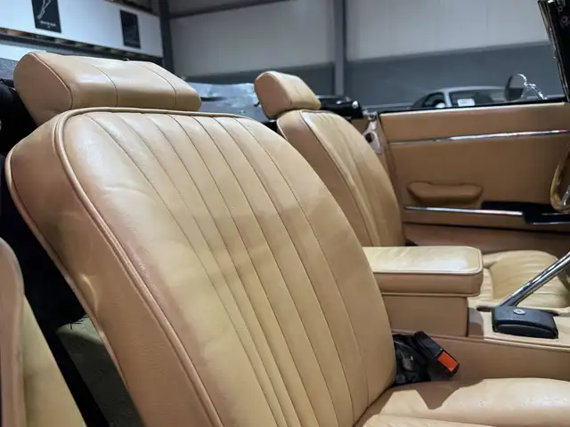Jaguar E-Type view 13